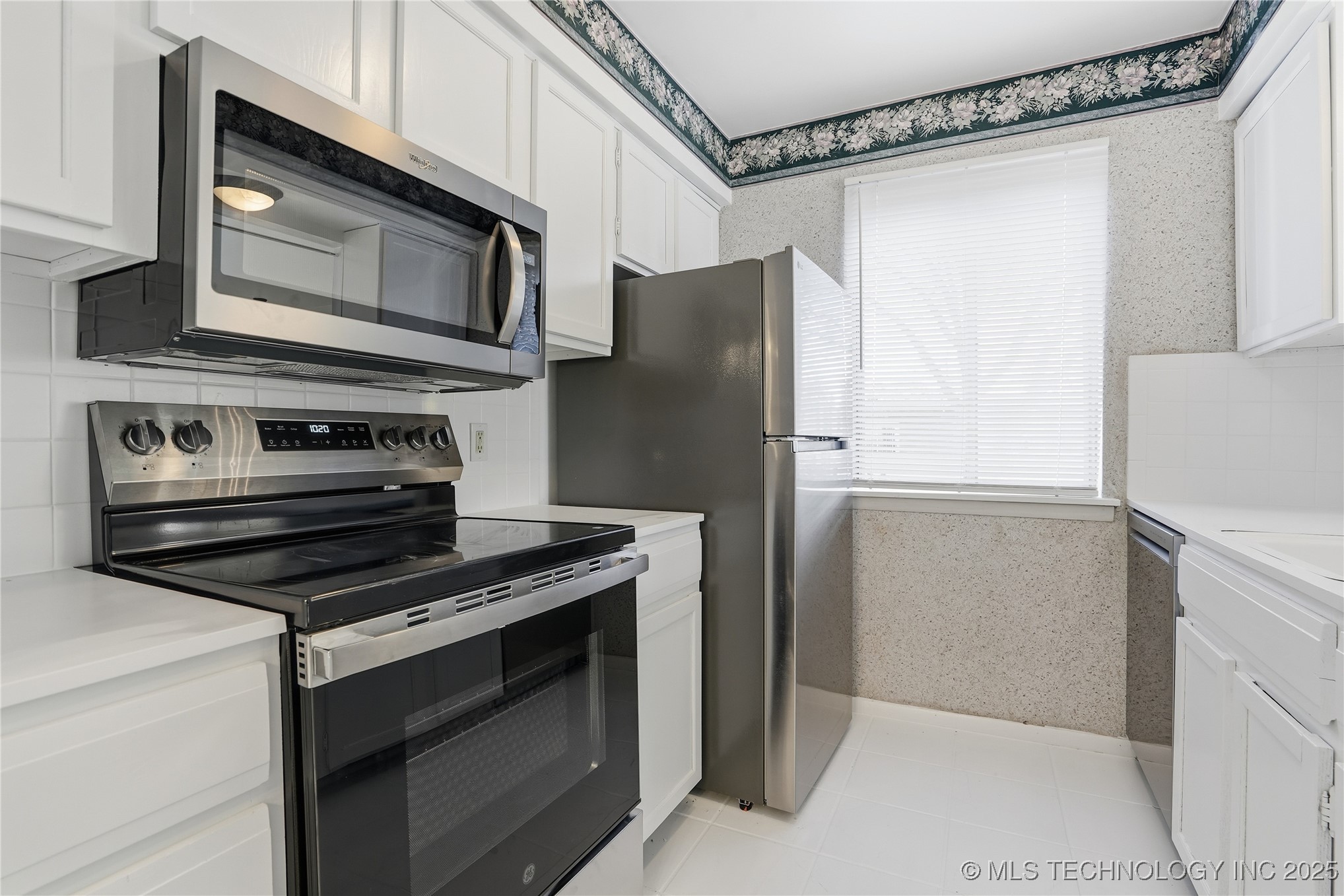 7317 S Yale Avenue 204 Property Photo 13