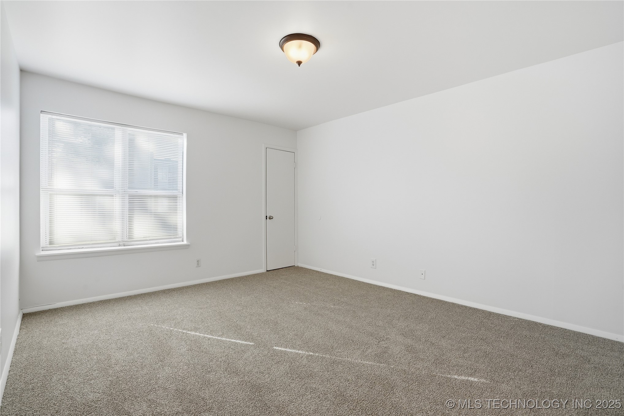 7317 S Yale Avenue 204 Property Photo 20