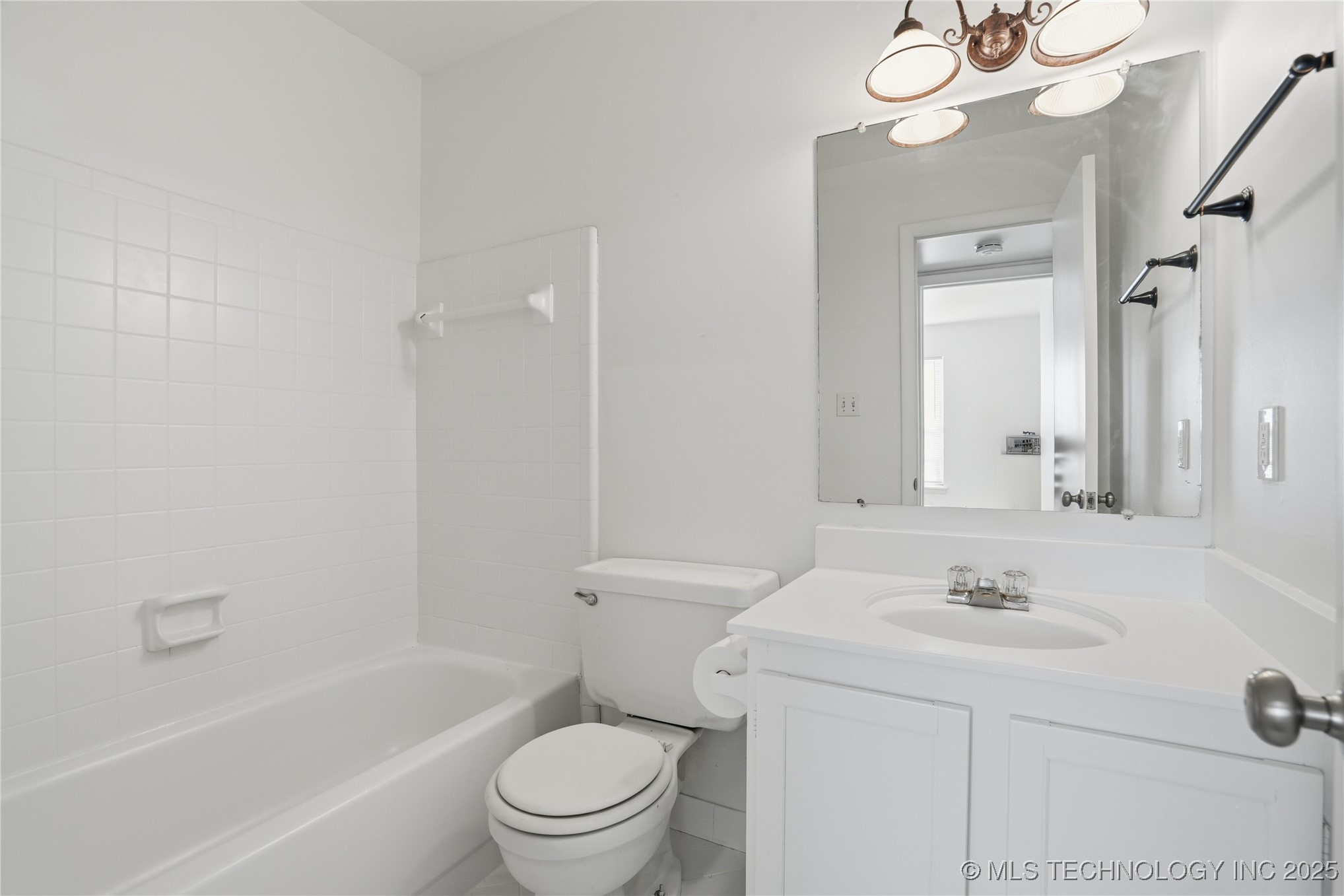 7317 S Yale Avenue 204 Property Photo 24