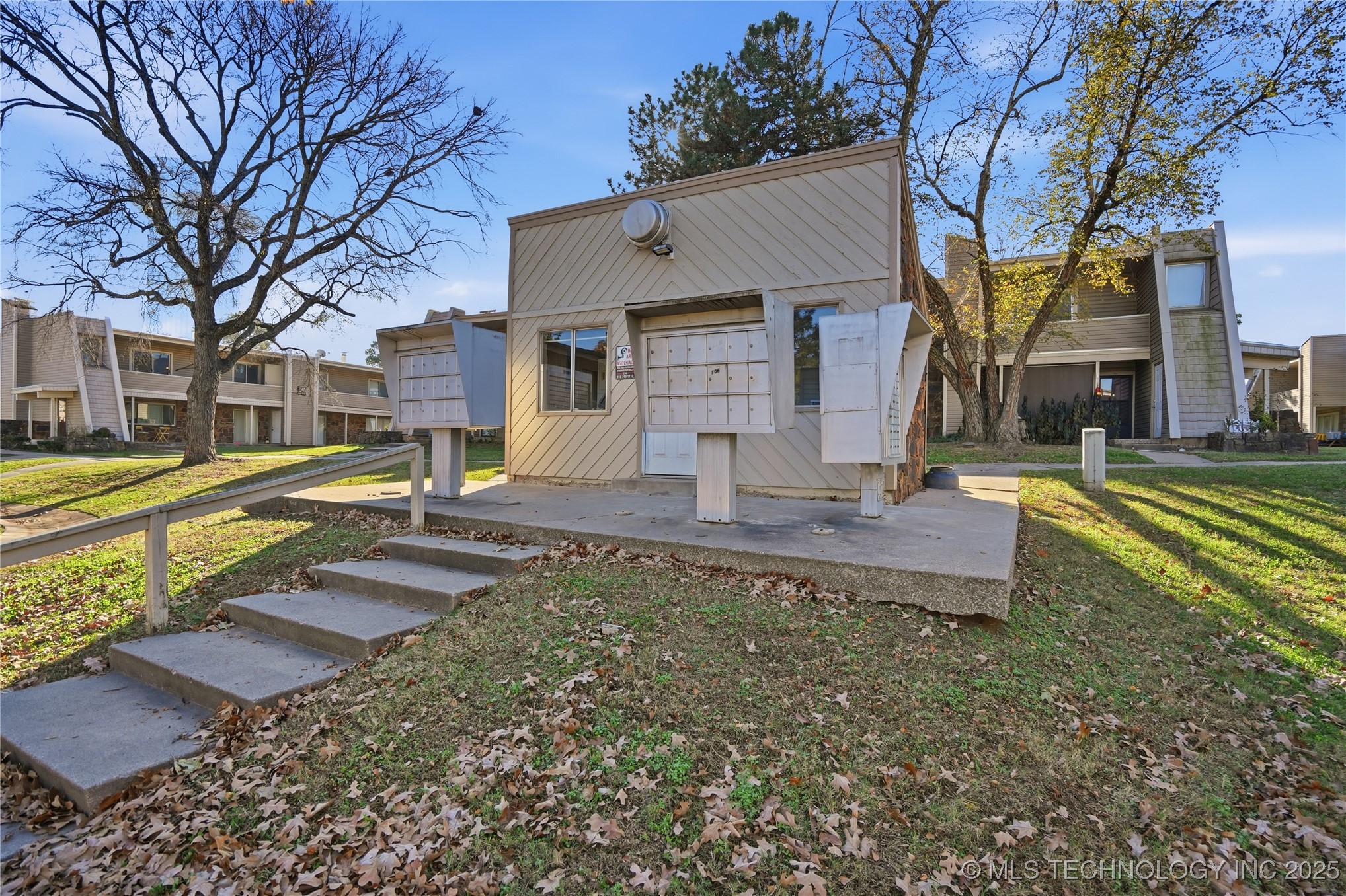 7317 S Yale Avenue 204 Property Photo 34