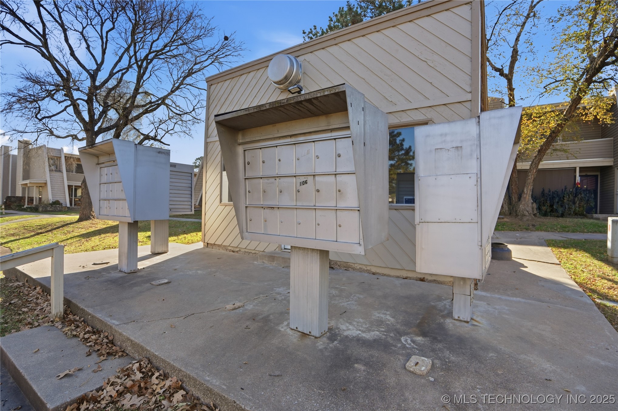 7317 S Yale Avenue 204 Property Photo 36