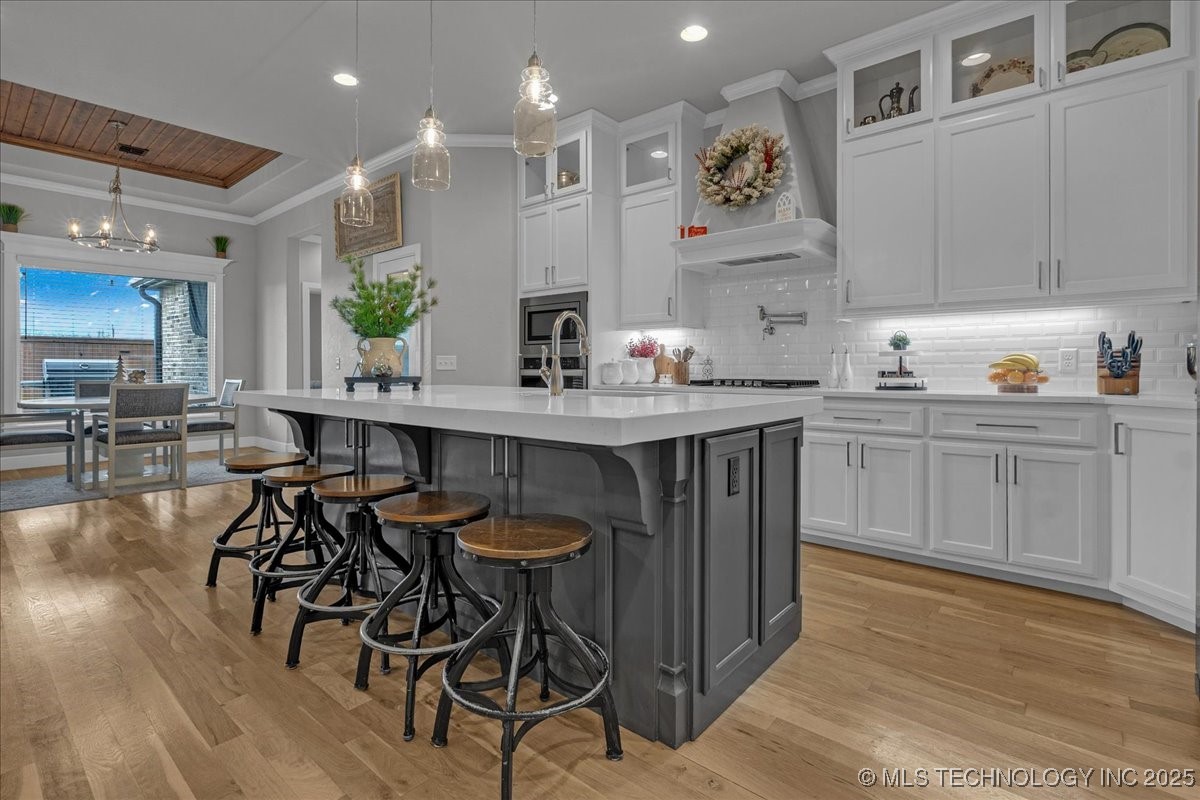 8704 S Quanah Avenue W Property Photo 3