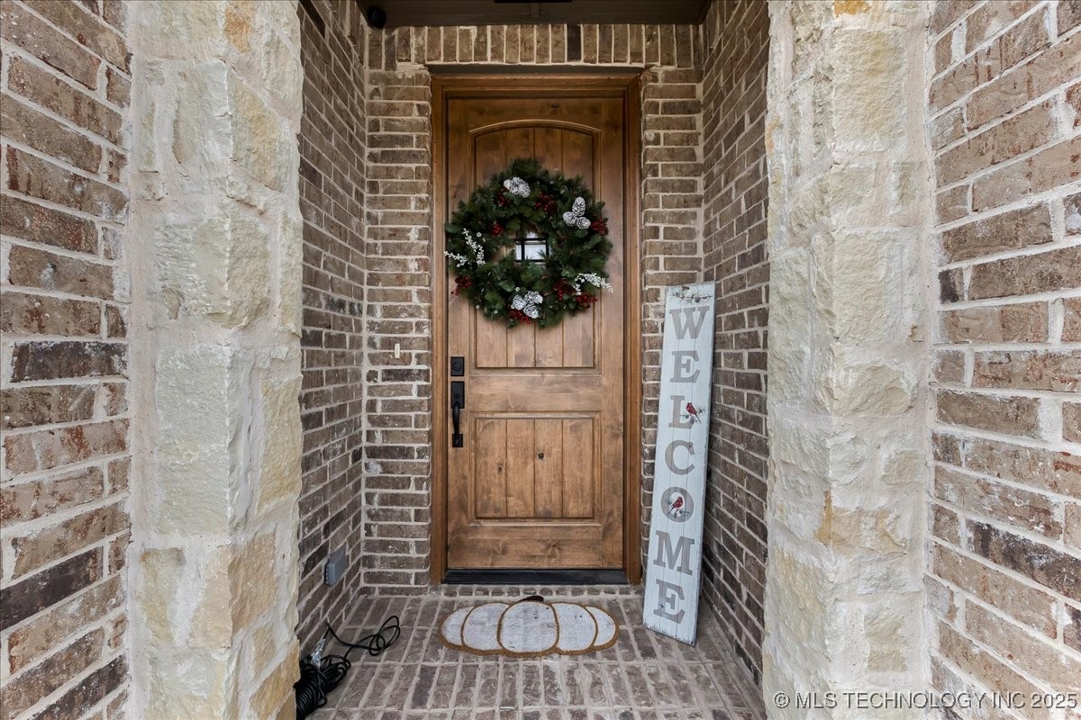 8704 S Quanah Avenue W Property Photo 10