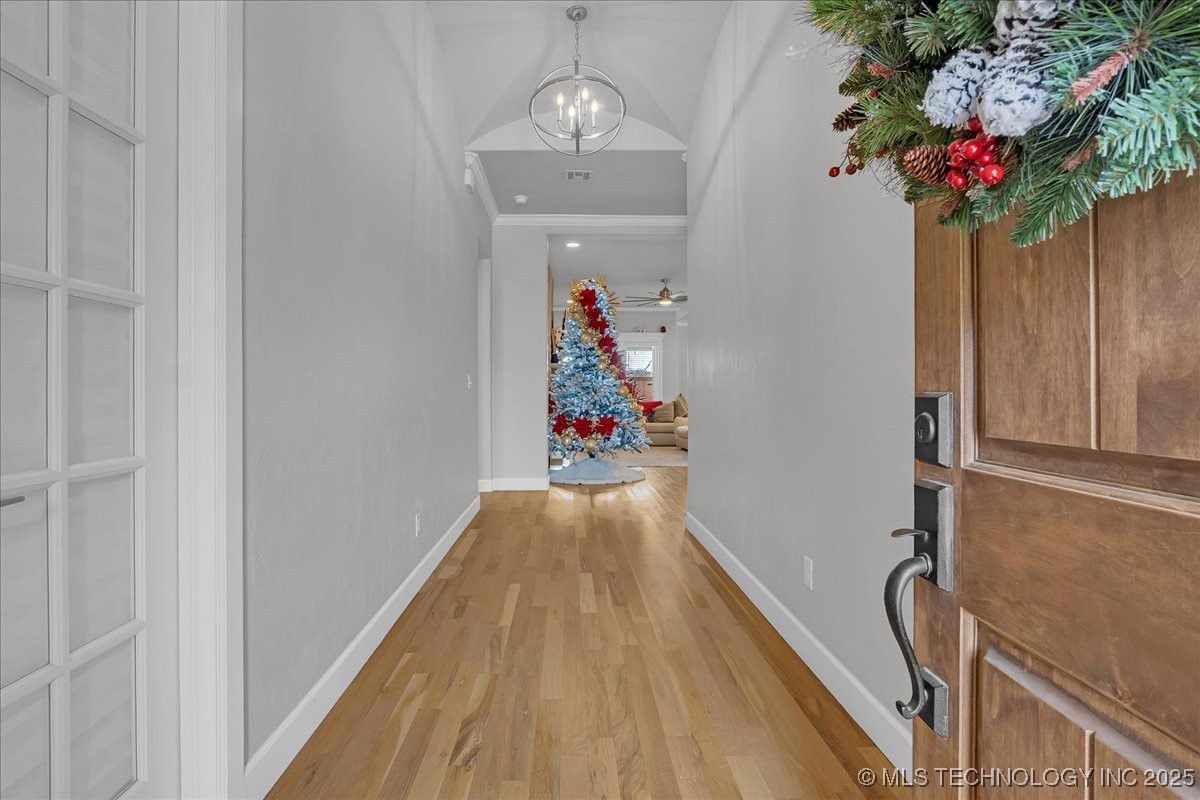 8704 S Quanah Avenue W Property Photo 12