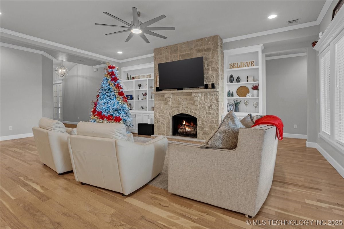 8704 S Quanah Avenue W Property Photo 17