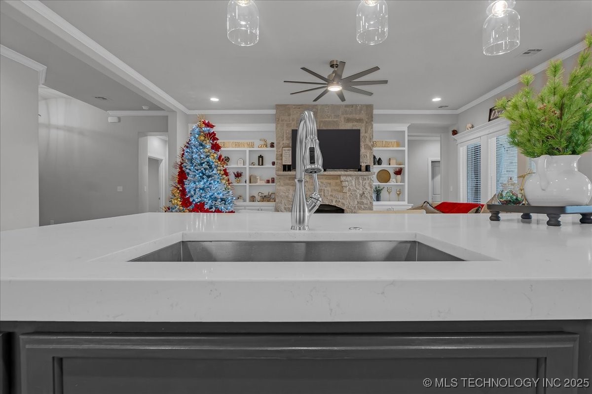 8704 S Quanah Avenue W Property Photo 22