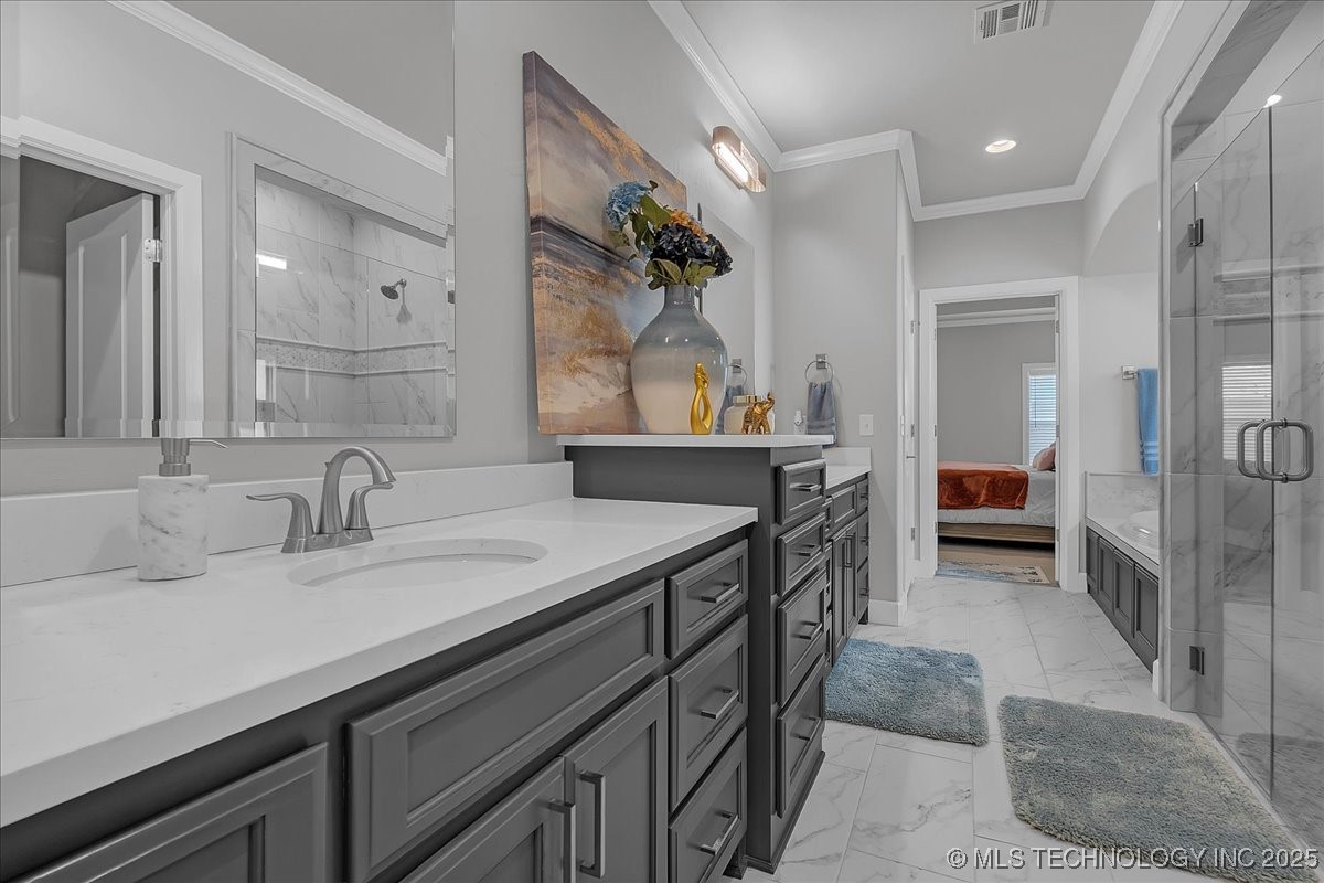 8704 S Quanah Avenue W Property Photo 33