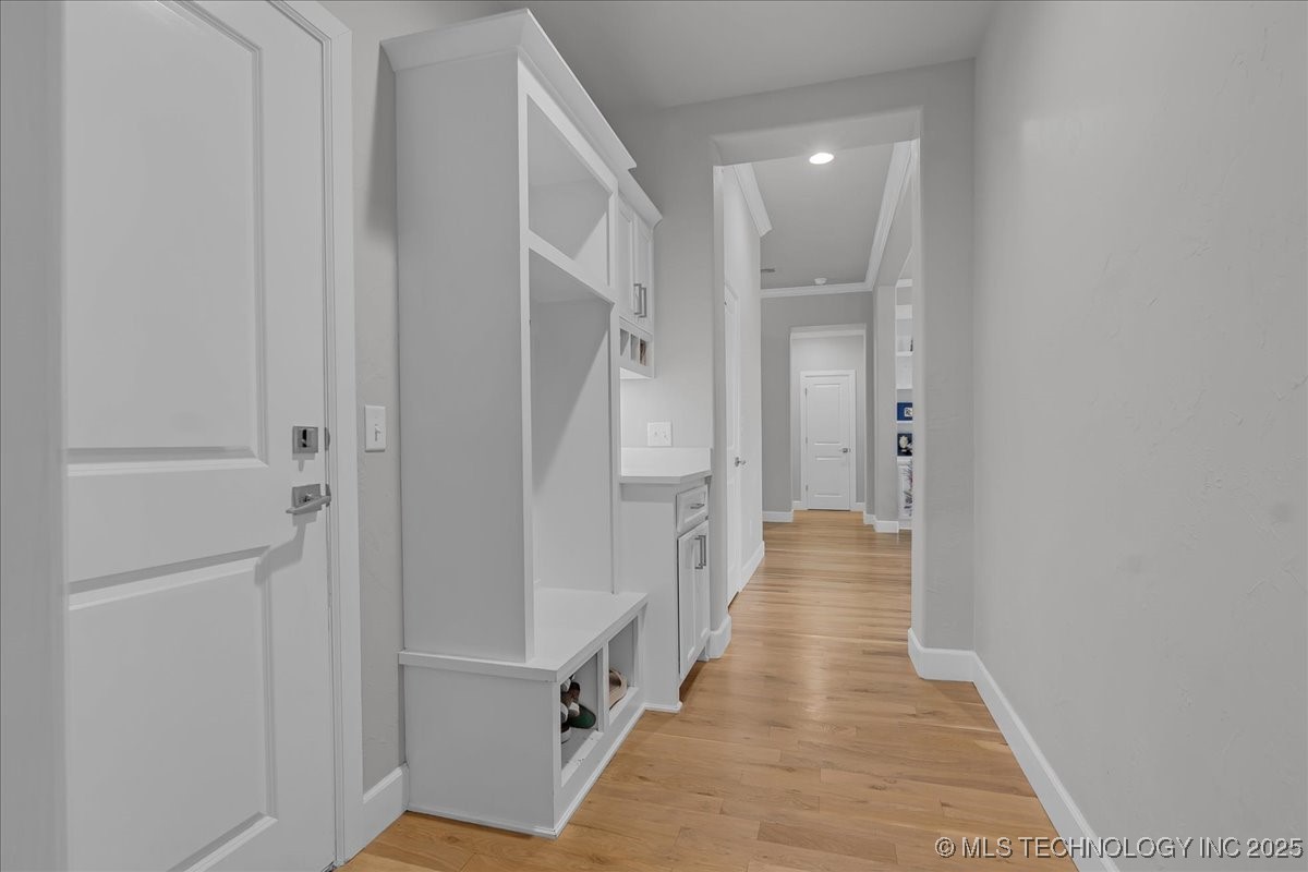 8704 S Quanah Avenue W Property Photo 37