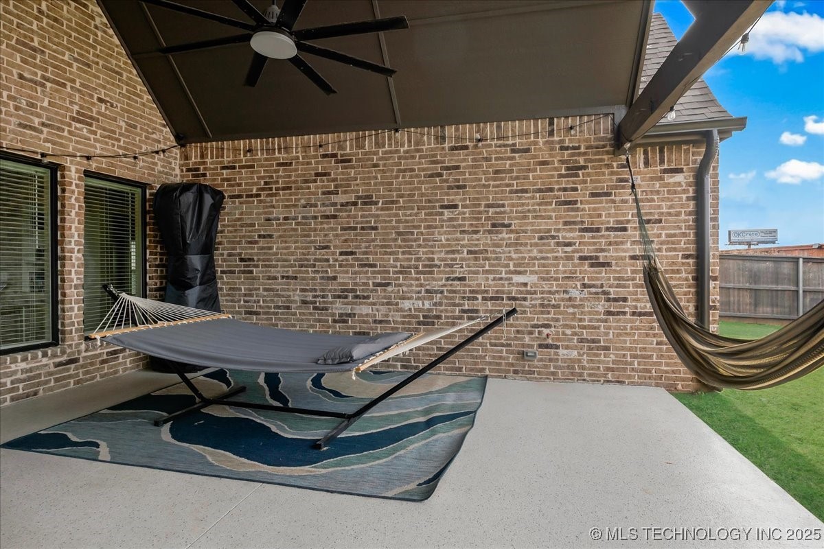 8704 S Quanah Avenue W Property Photo 49