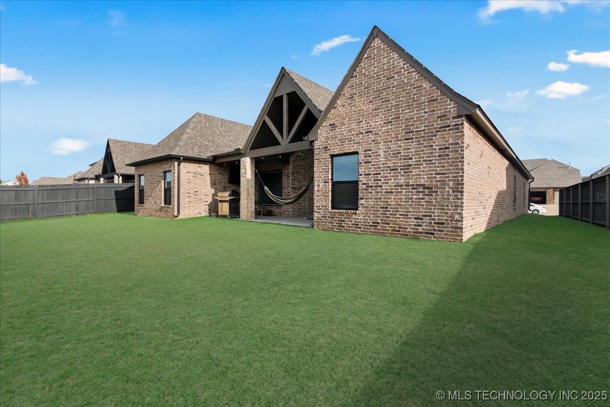 8704 S Quanah Avenue W Property Photo 52