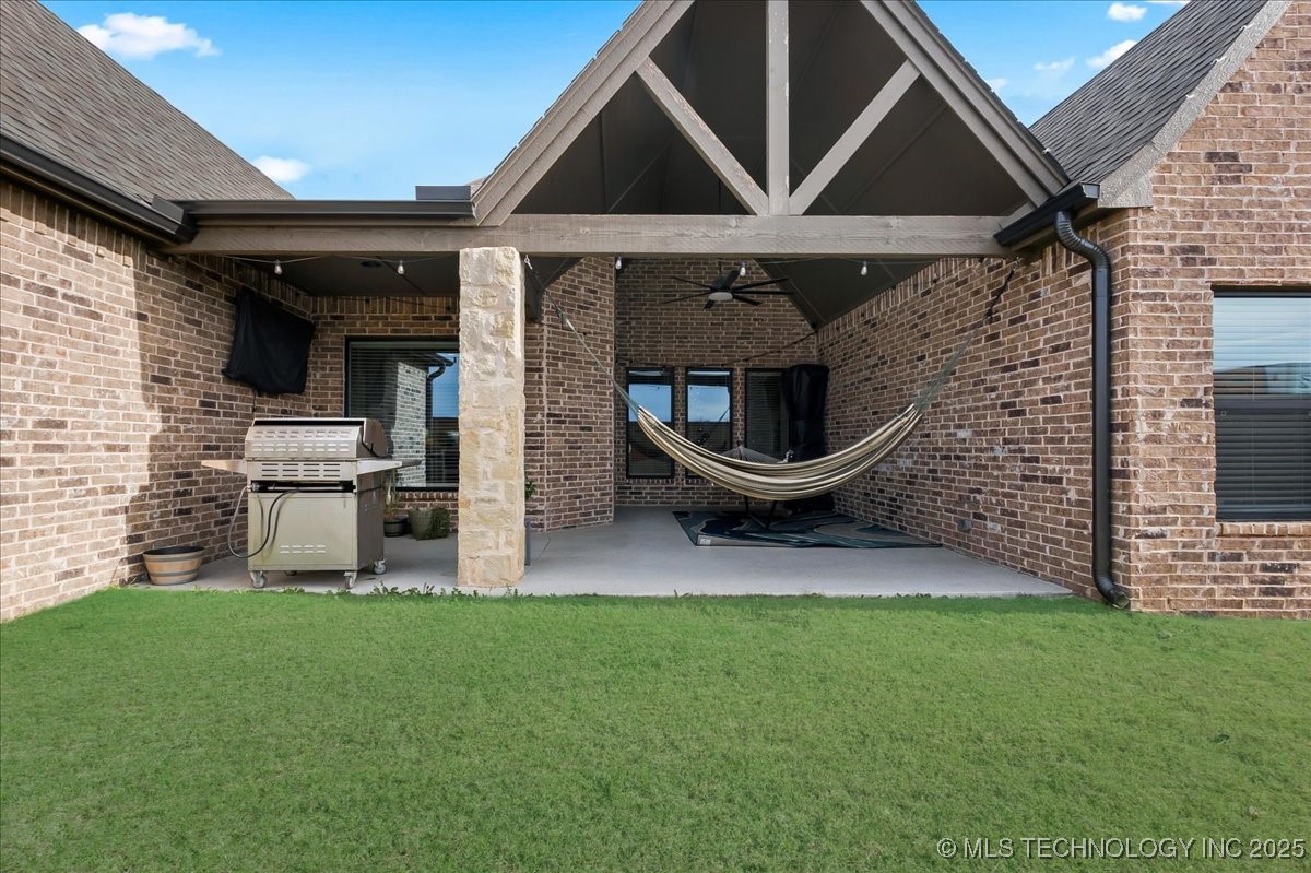 8704 S Quanah Avenue W Property Photo 54