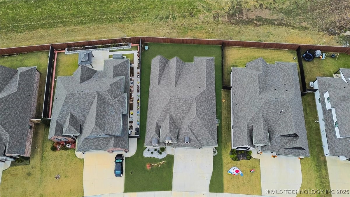 8704 S Quanah Avenue W Property Photo 58