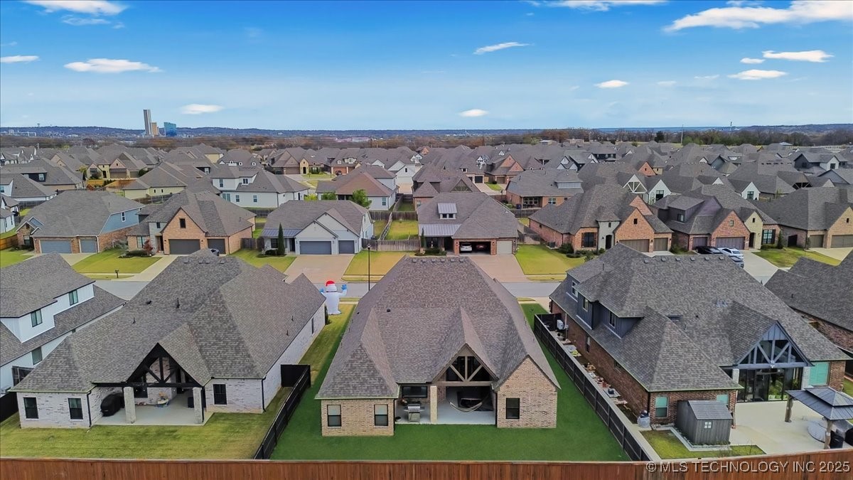 8704 S Quanah Avenue W Property Photo 60