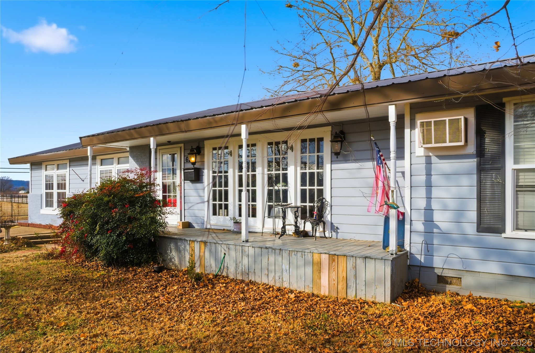 625 W Allison Avenue Property Photo 3