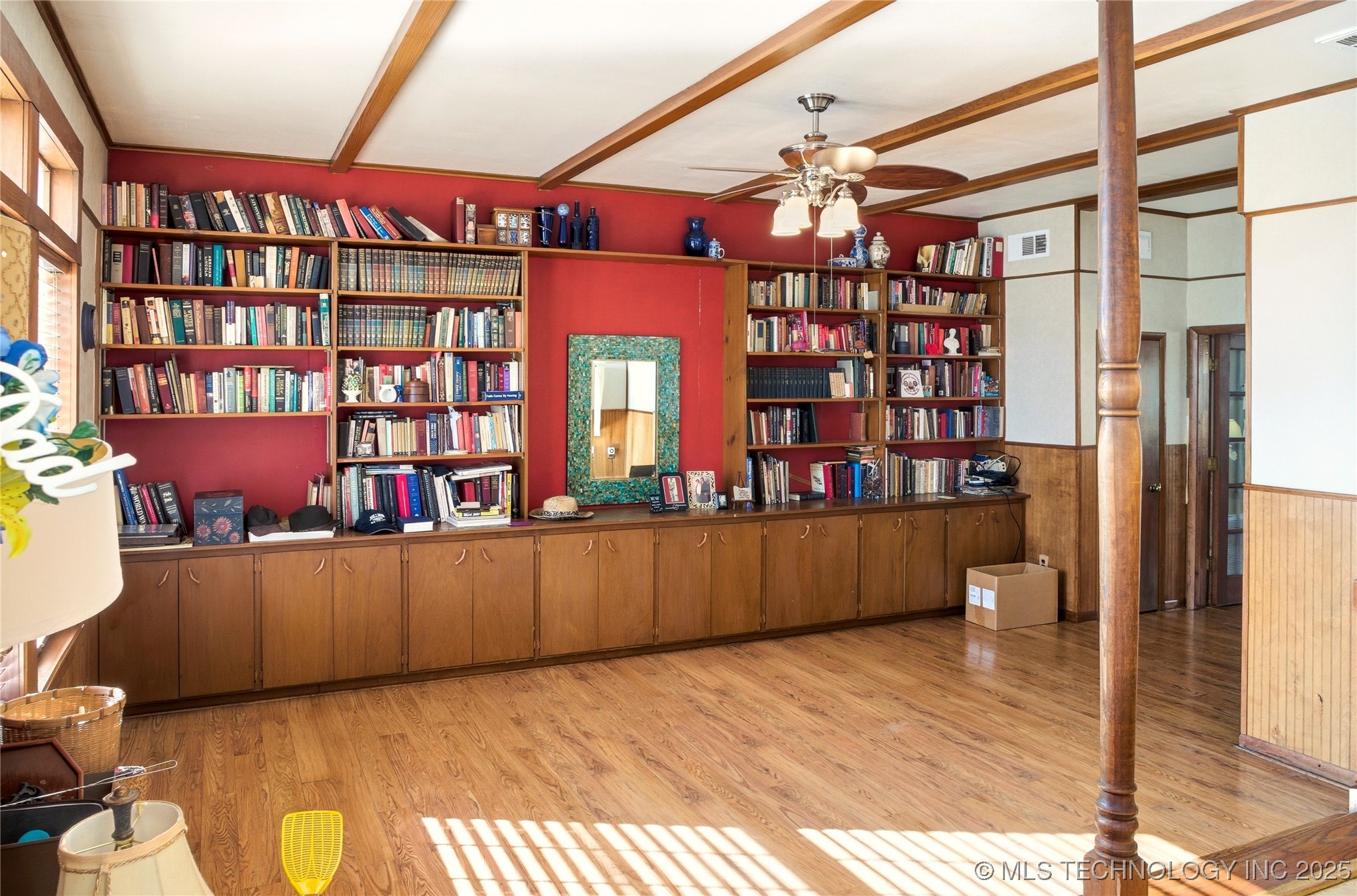 625 W Allison Avenue Property Photo 6