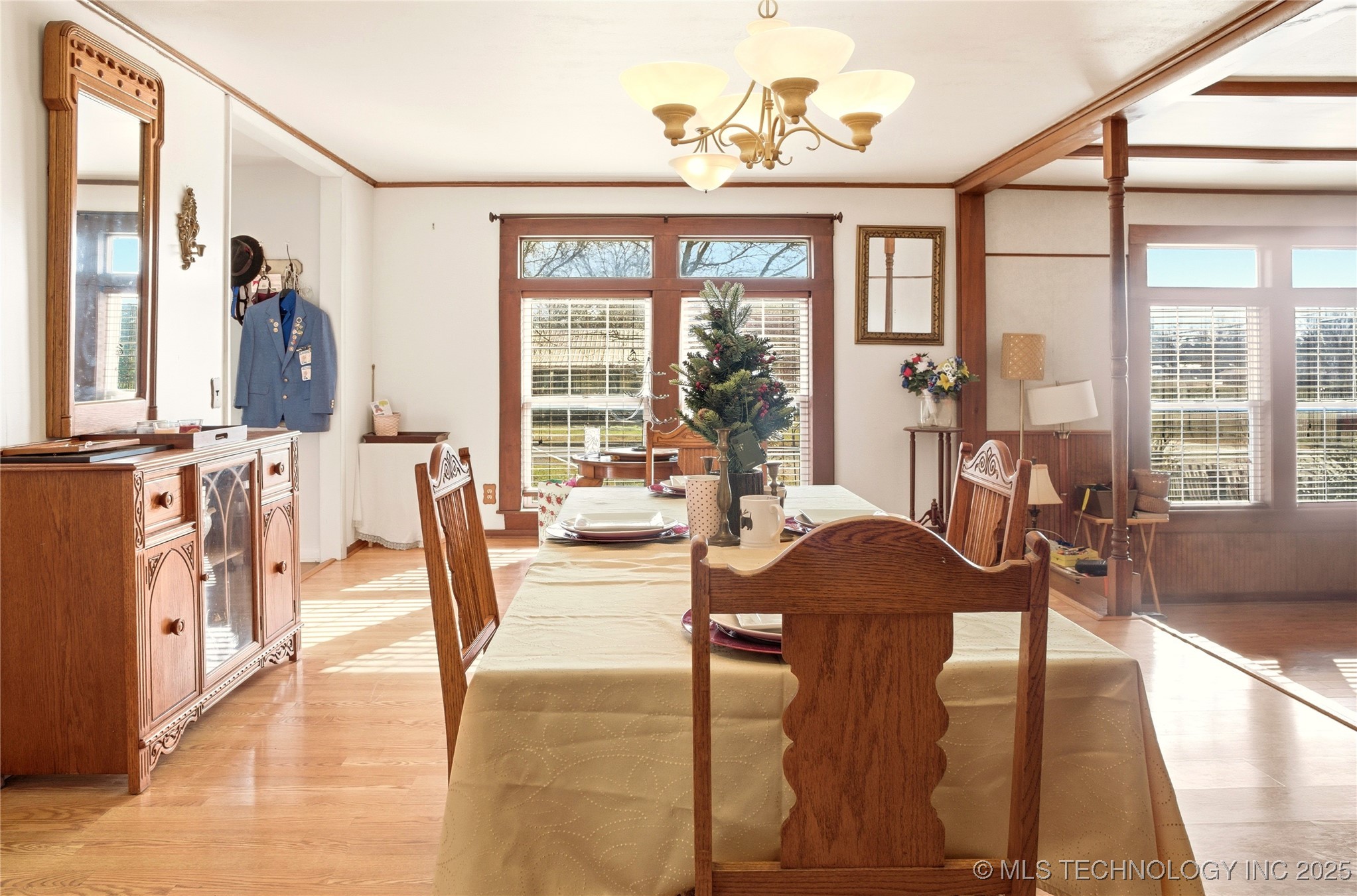 625 W Allison Avenue Property Photo 8