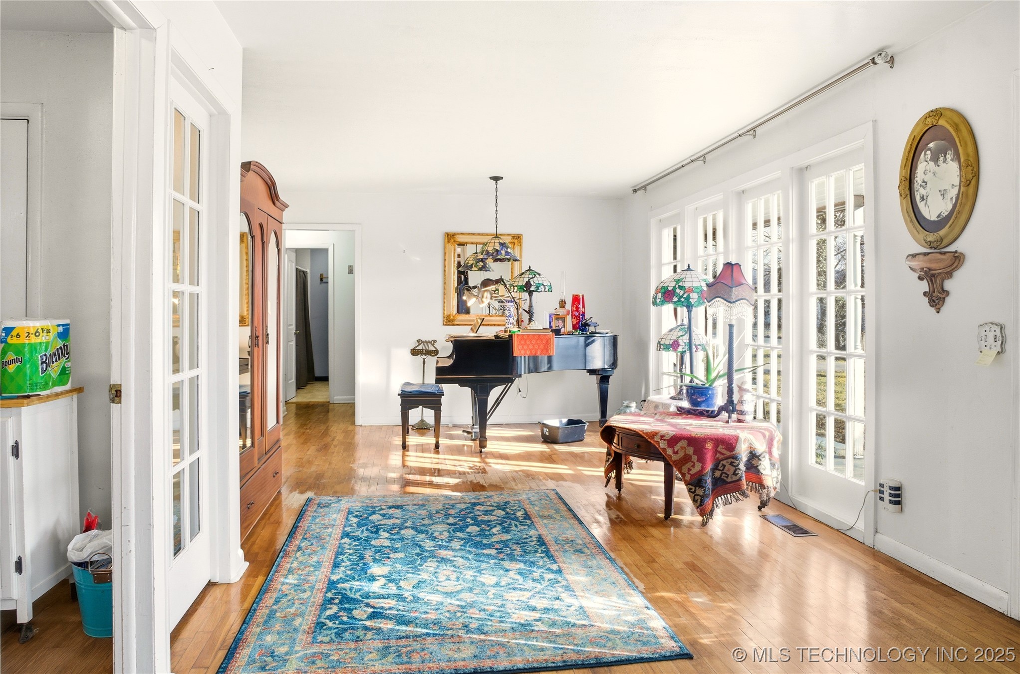 625 W Allison Avenue Property Photo 16