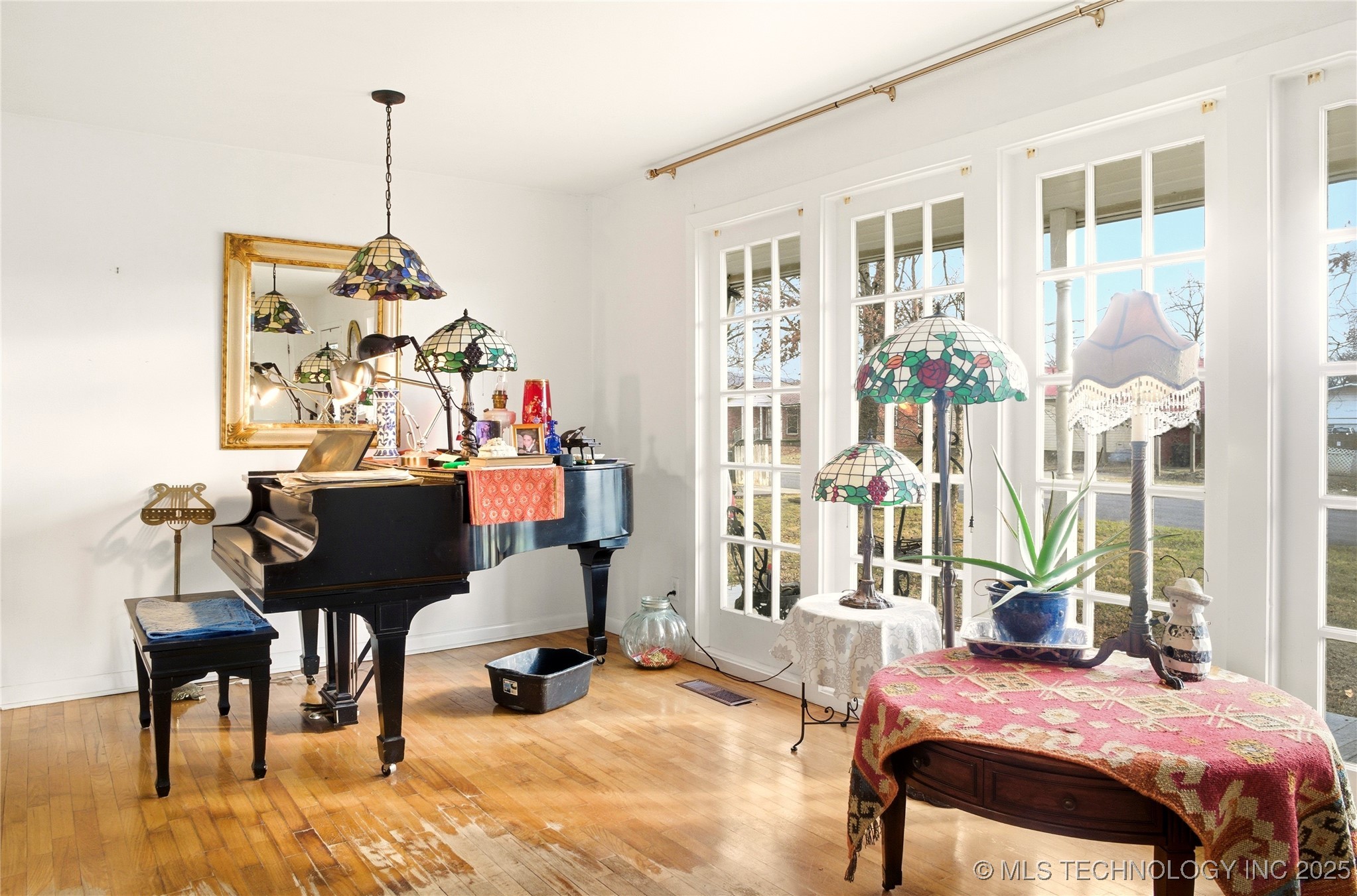 625 W Allison Avenue Property Photo 17