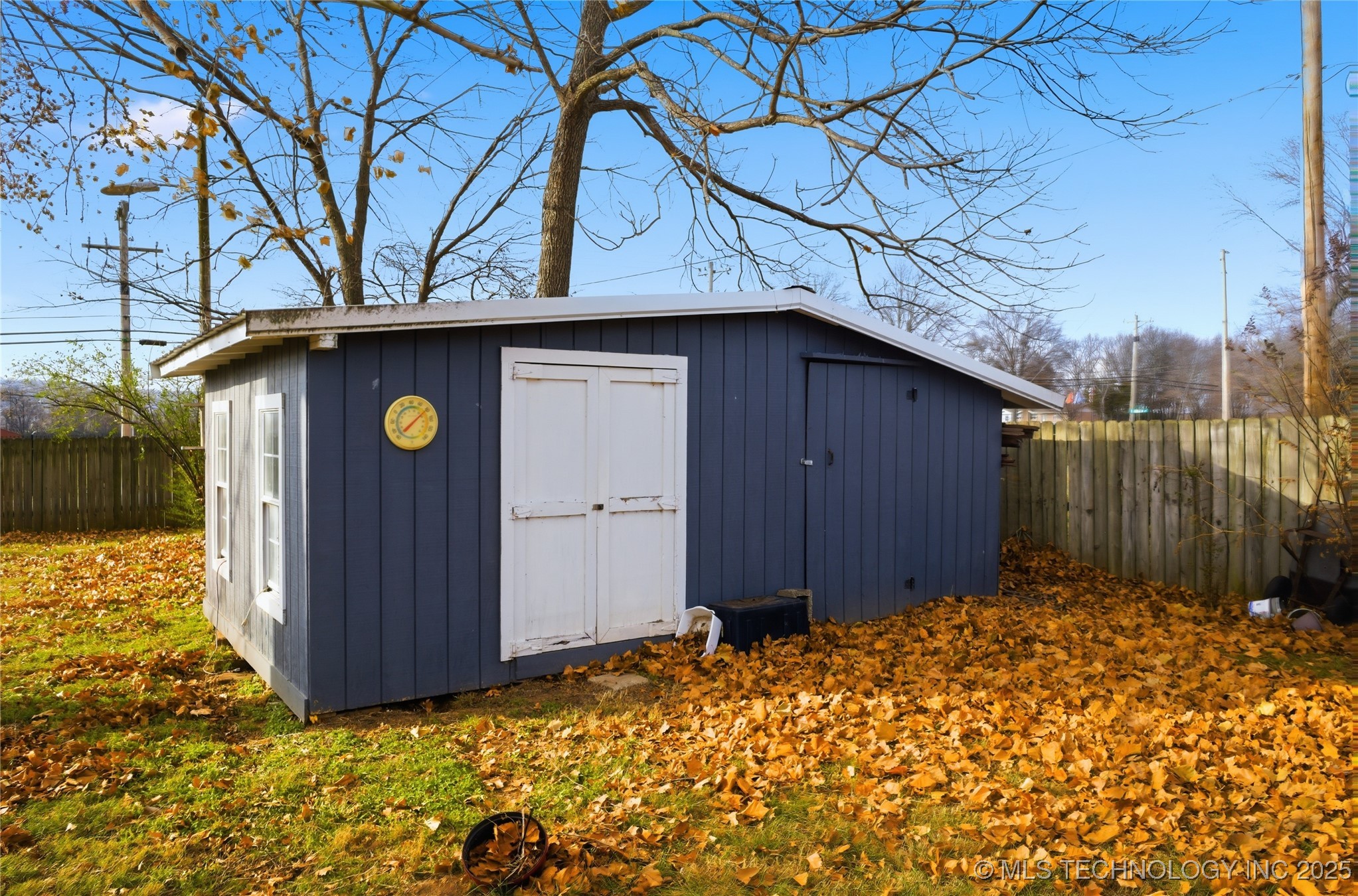 625 W Allison Avenue Property Photo 27