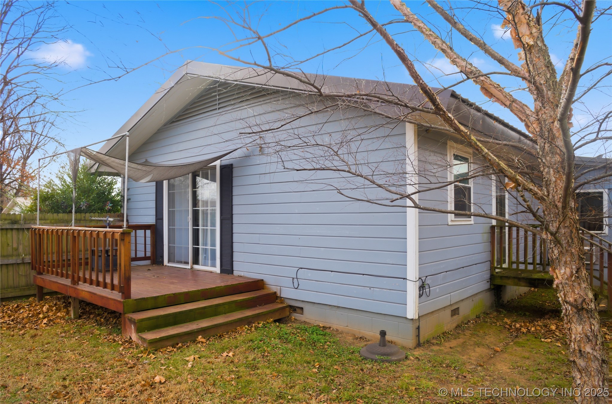 625 W Allison Avenue Property Photo 34