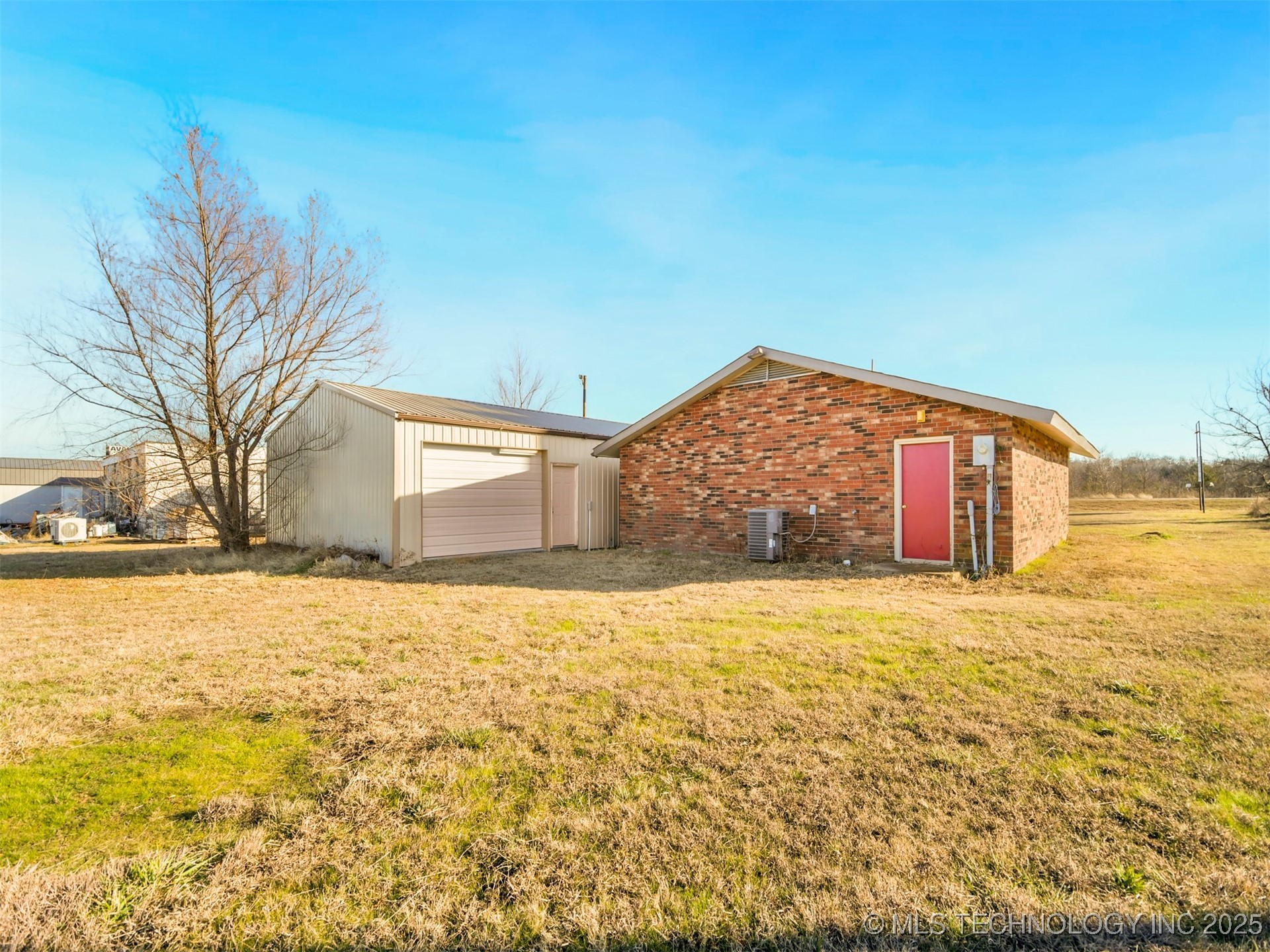 1888 Hwy 70 Property Photo 8