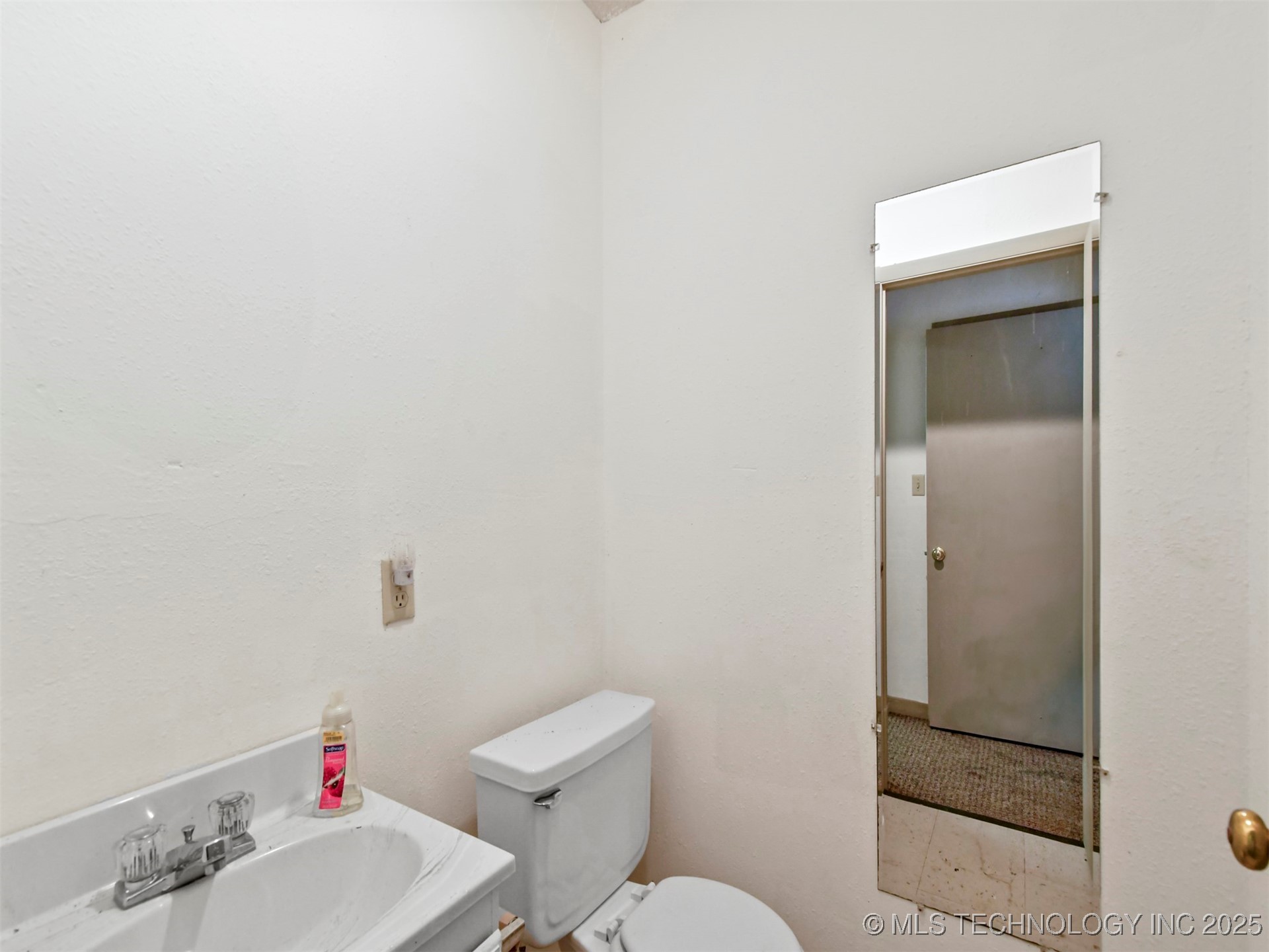 1888 Hwy 70 Property Photo 10