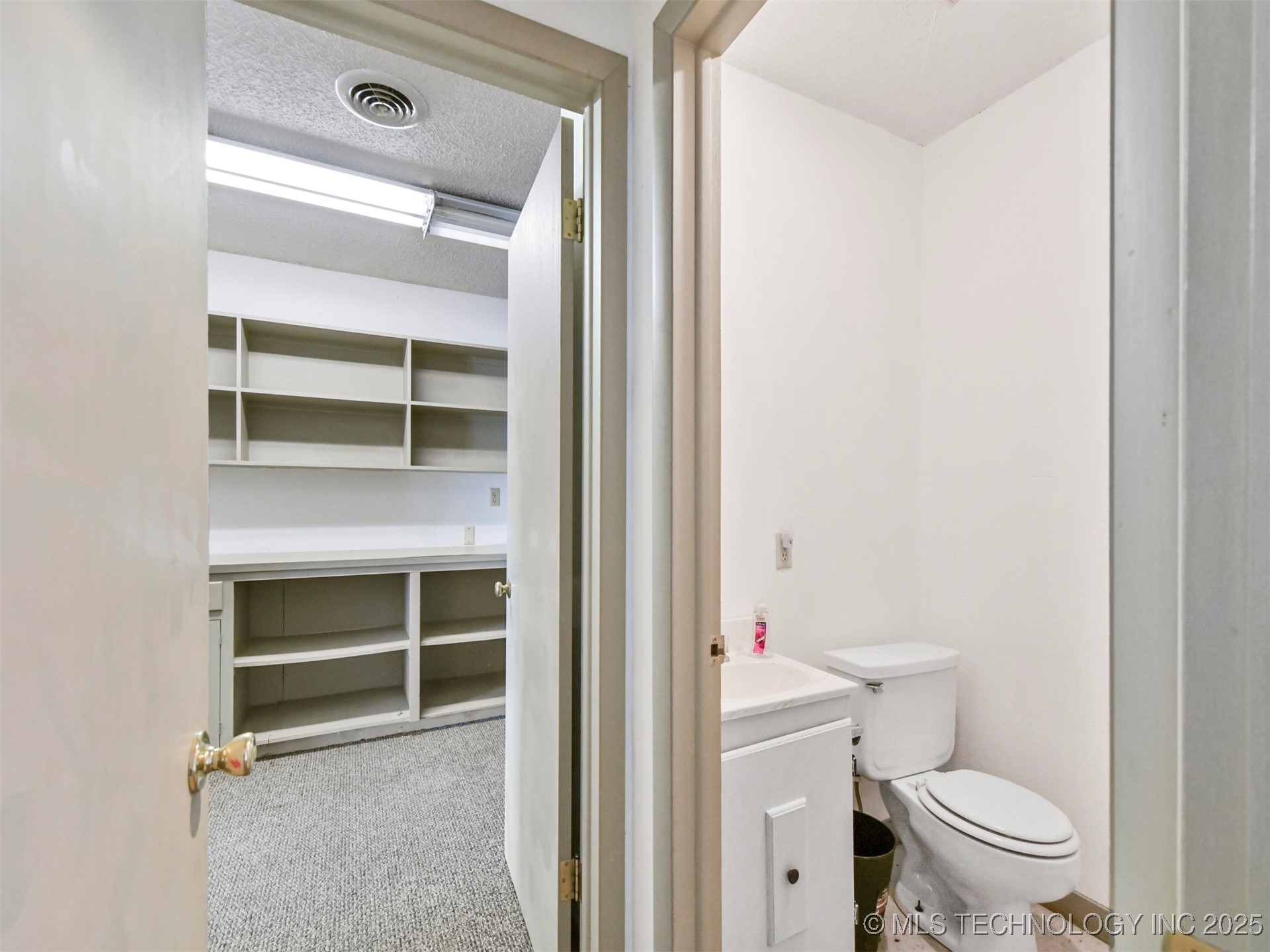 1888 Hwy 70 Property Photo 11