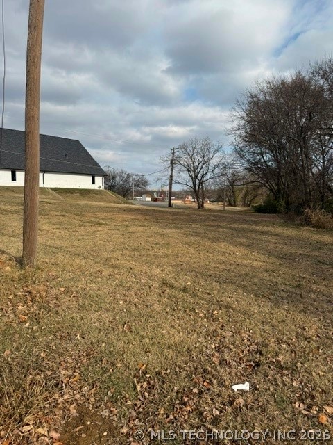 632 N 4th Property Photo 5