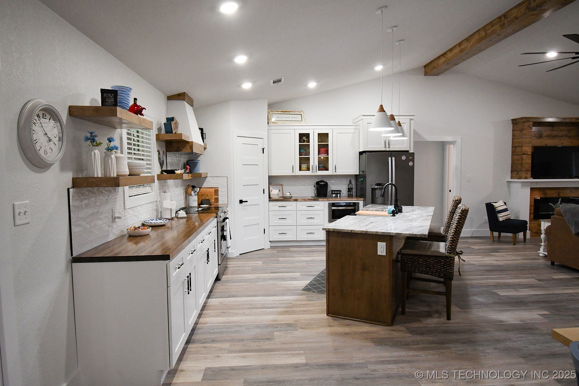 20471 W Chicken Creek Road Property Photo 12