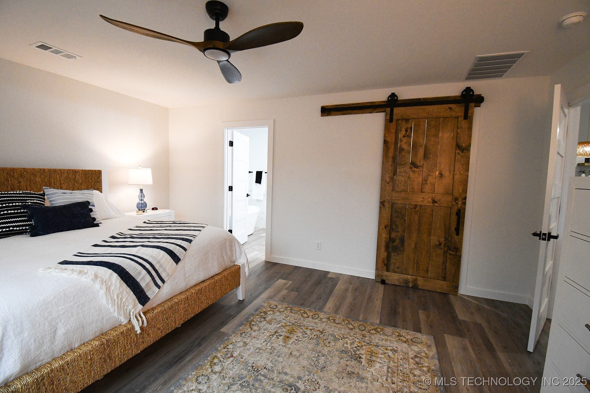 20471 W Chicken Creek Road Property Photo 21