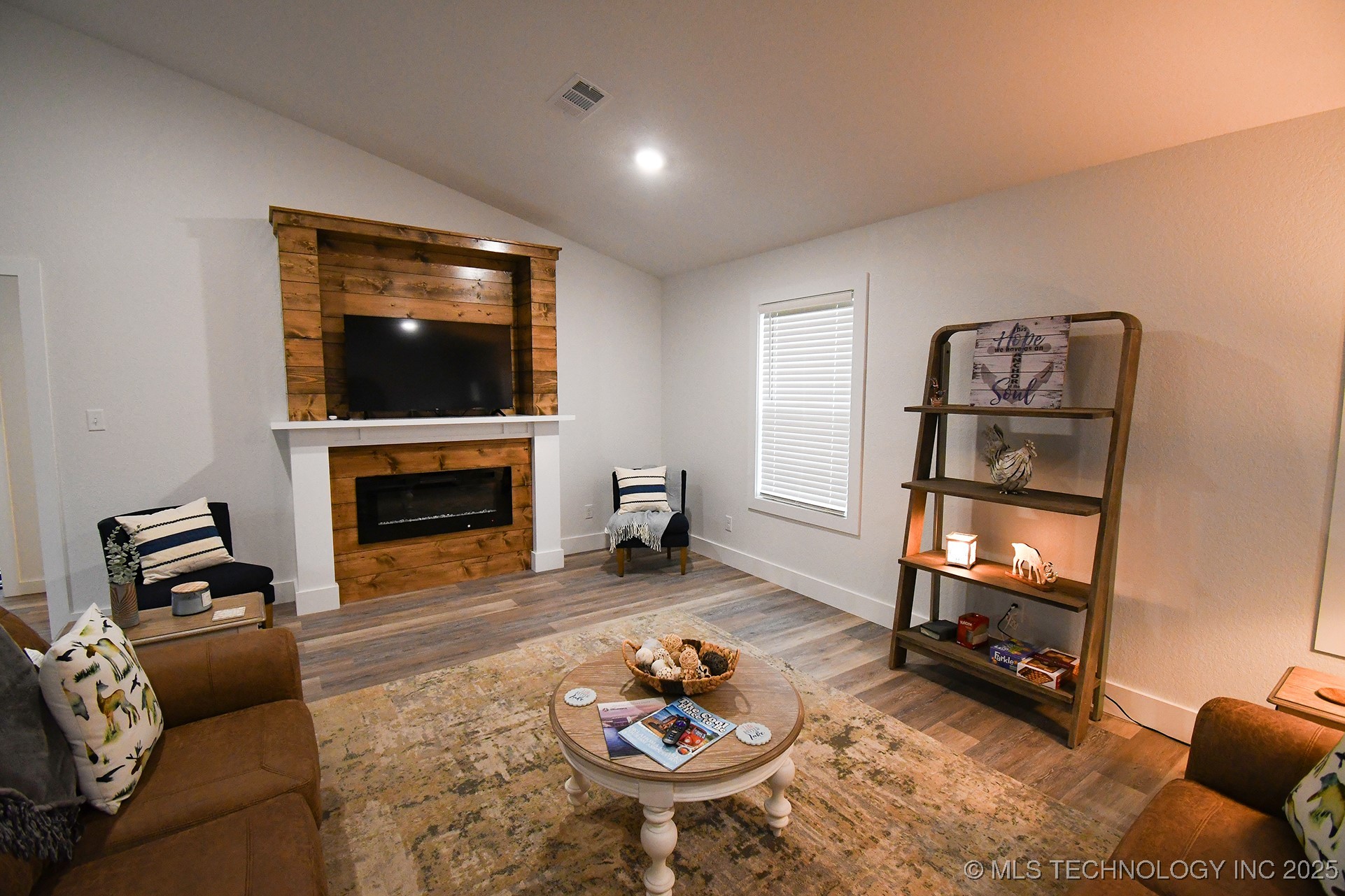 20471 W Chicken Creek Road Property Photo 38