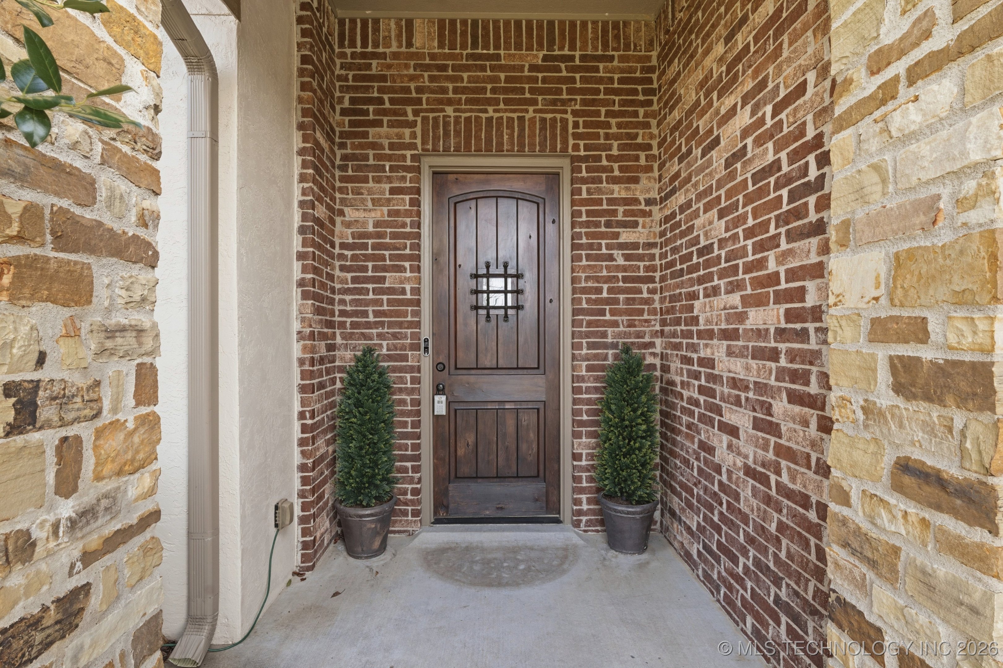 4239 S 188th East Avenue Property Photo 2