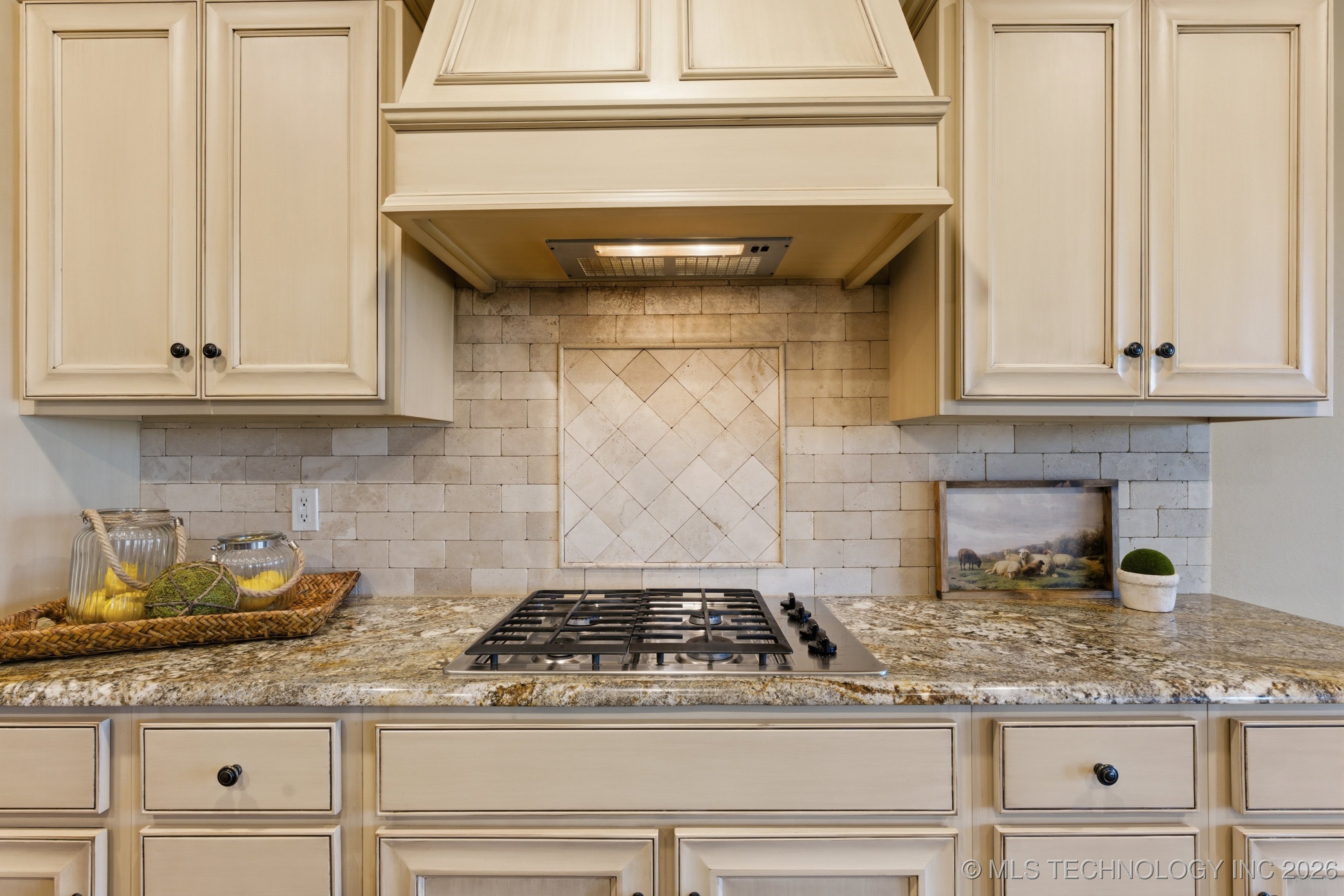 4239 S 188th East Avenue Property Photo 8