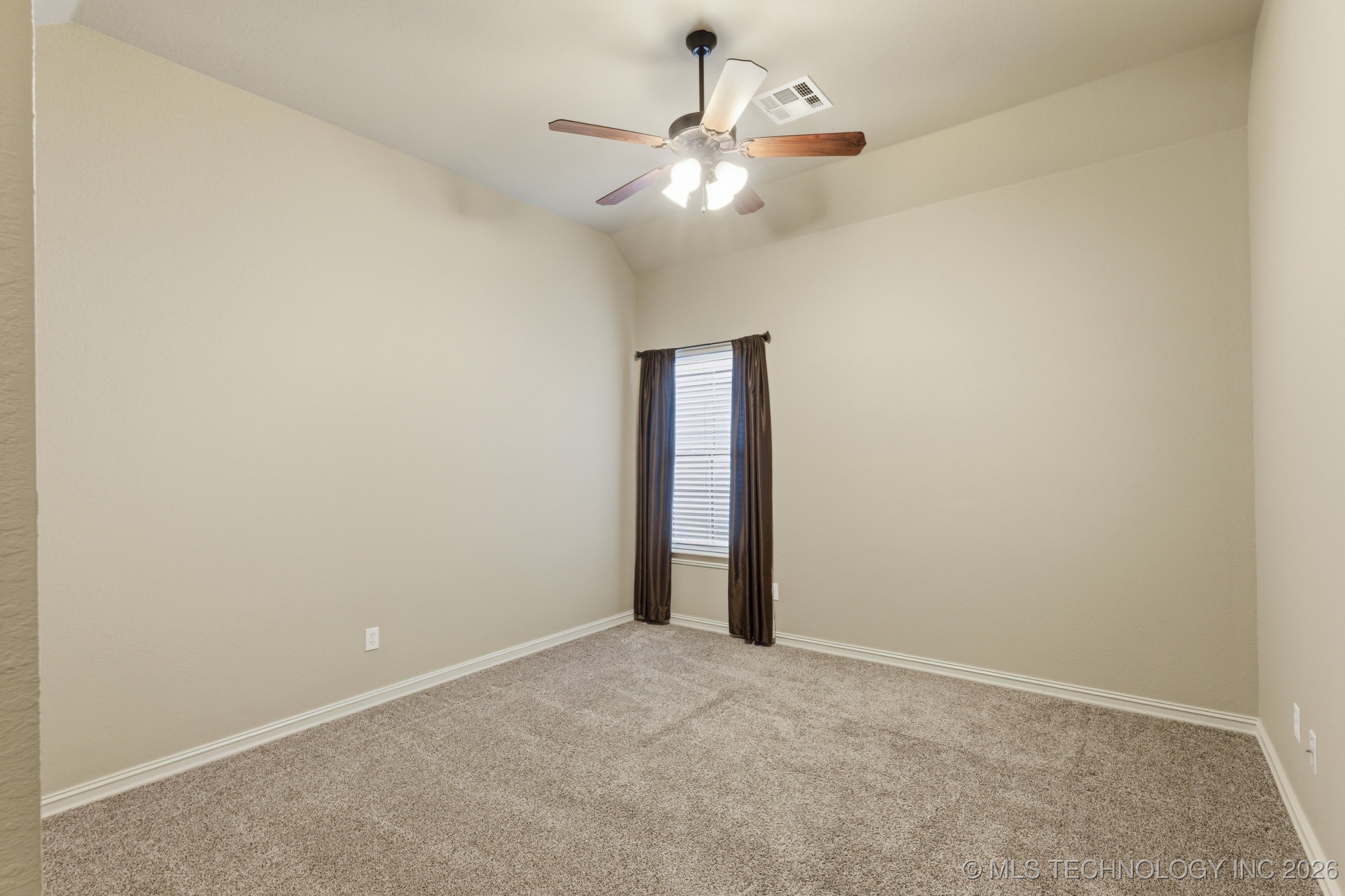 4239 S 188th East Avenue Property Photo 17