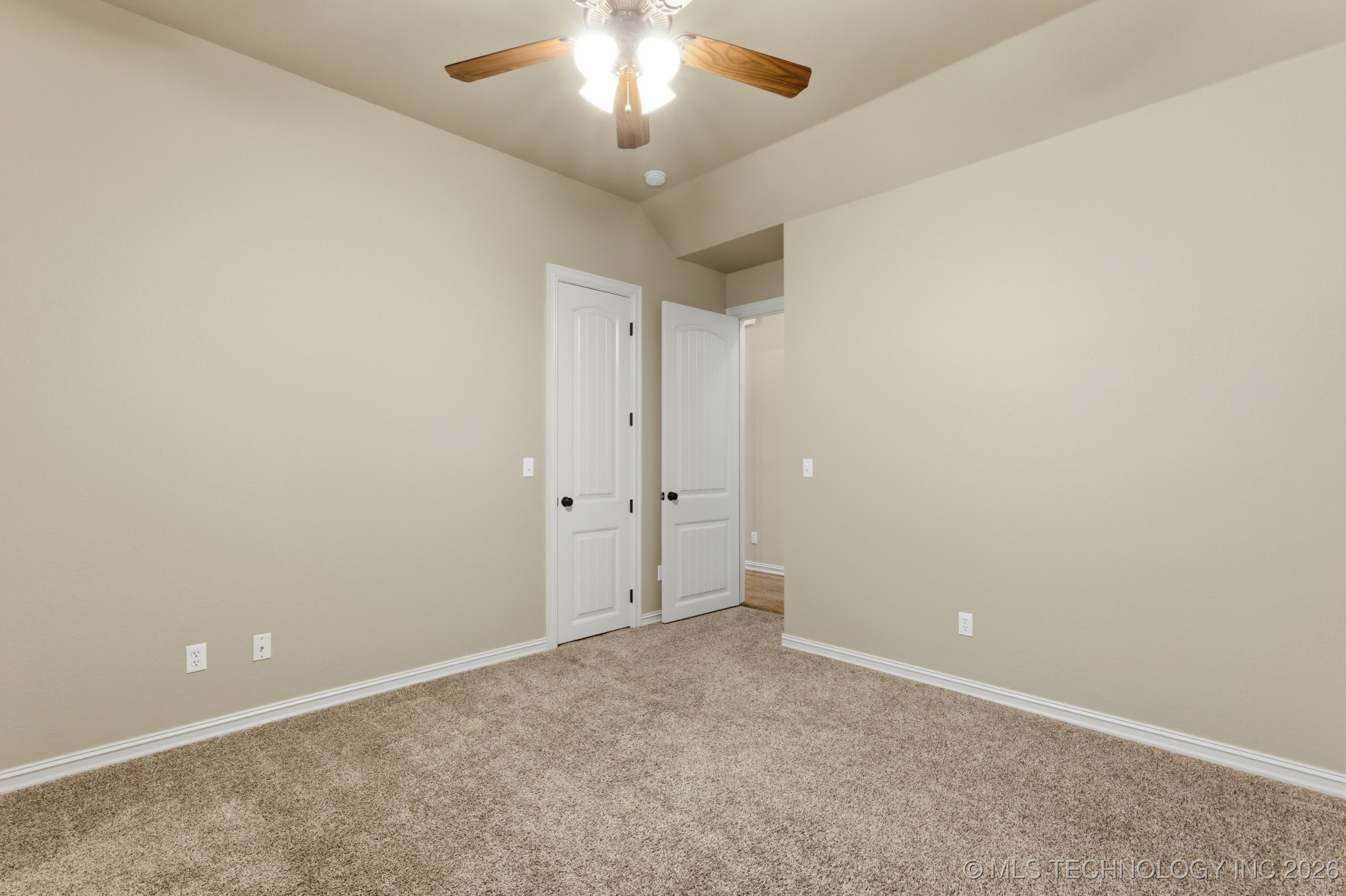 4239 S 188th East Avenue Property Photo 18