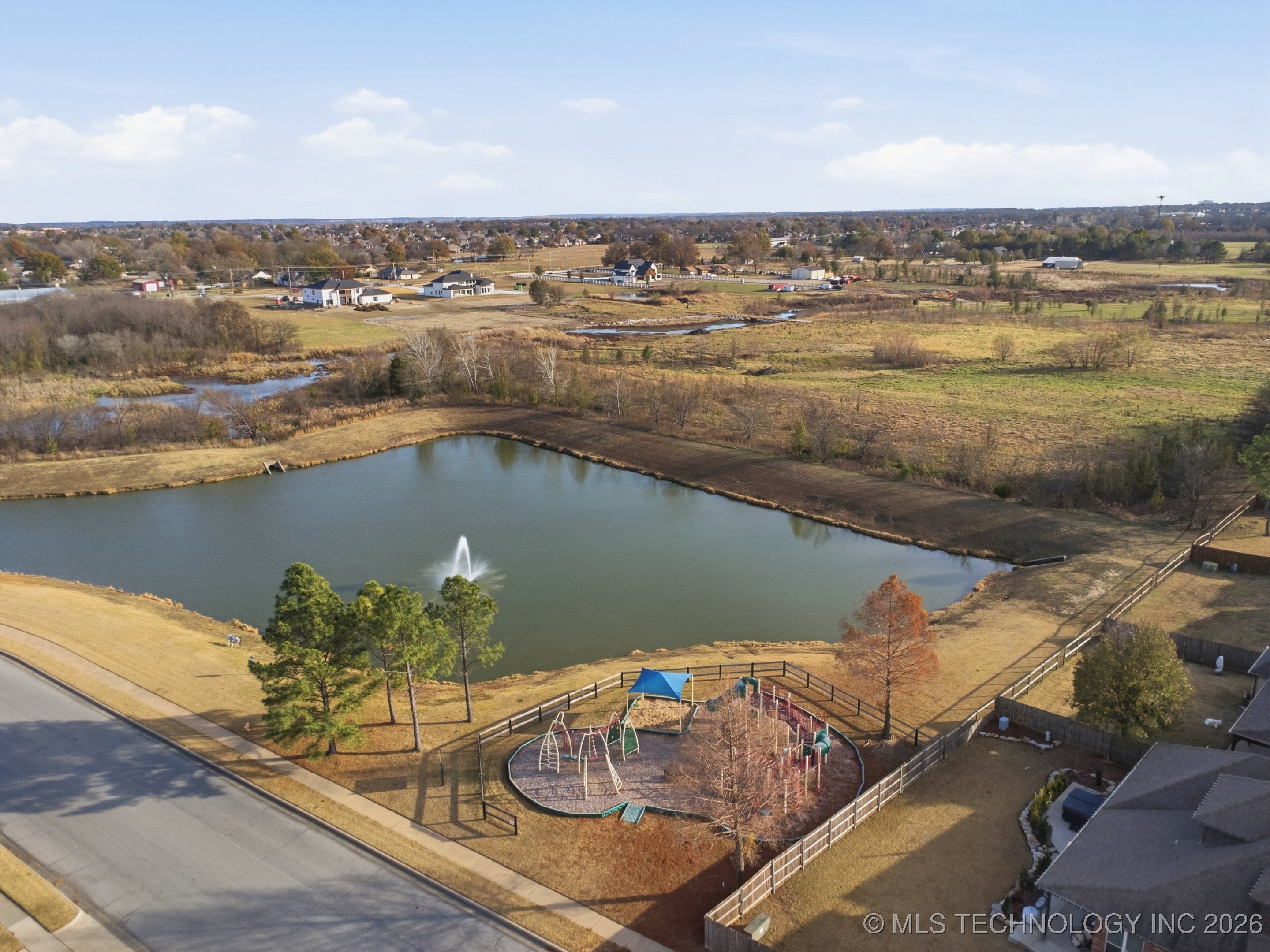 4239 S 188th East Avenue Property Photo 35