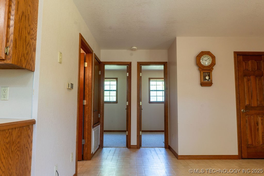 2703 E 2010 Road Property Photo 11