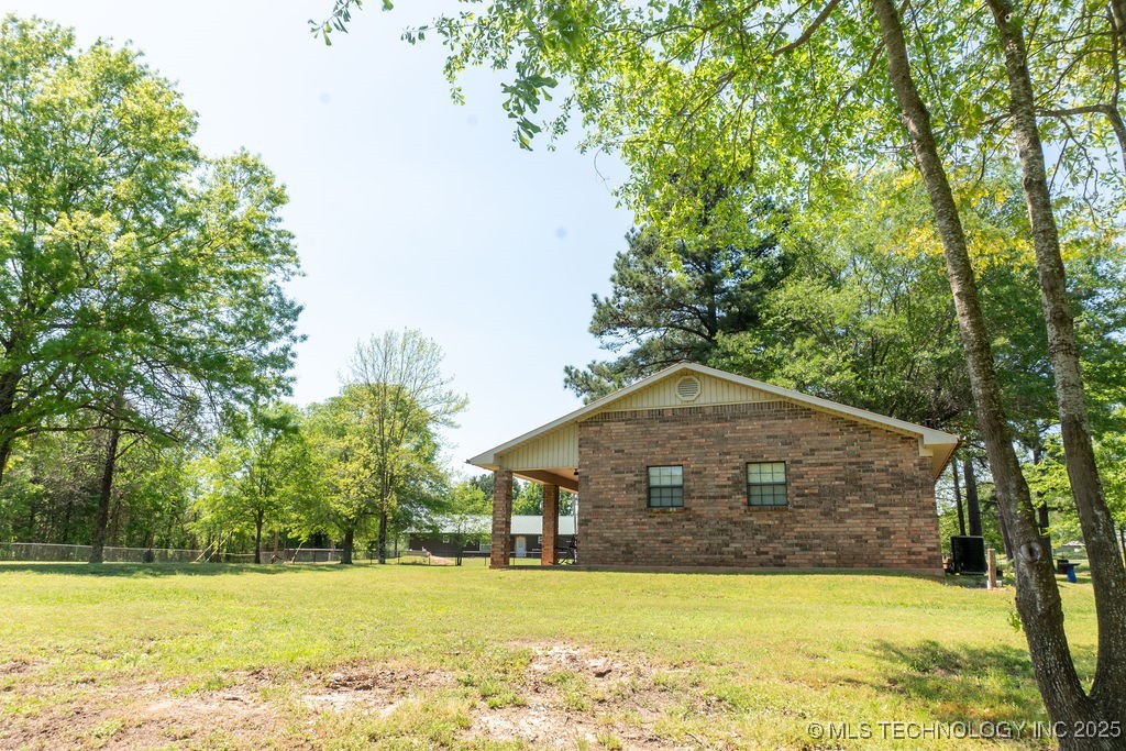 2703 E 2010 Road Property Photo 24