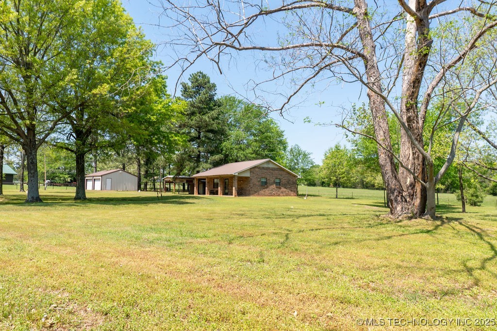 2703 E 2010 Road Property Photo 25