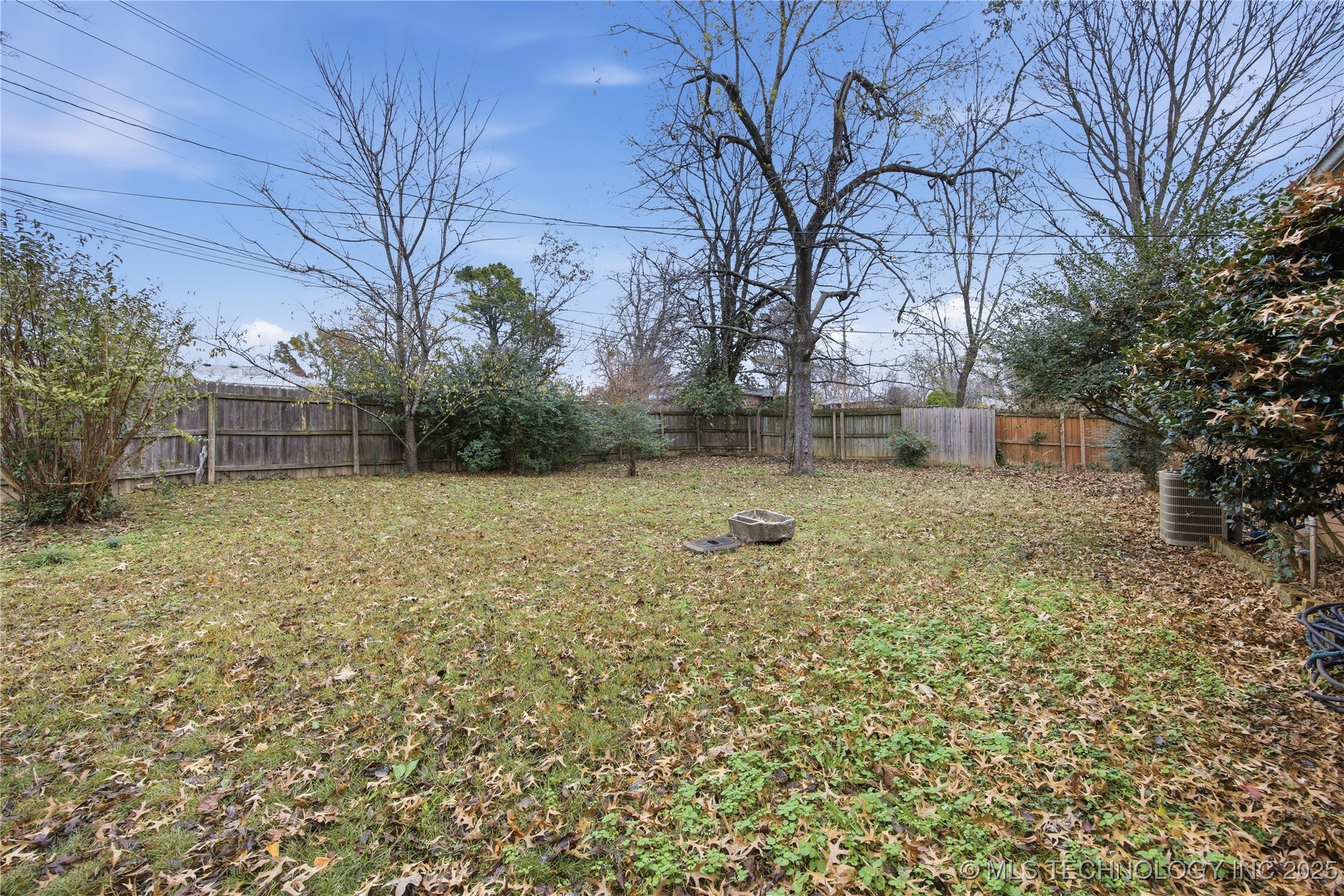 215 E Fuller Street Property Photo 25