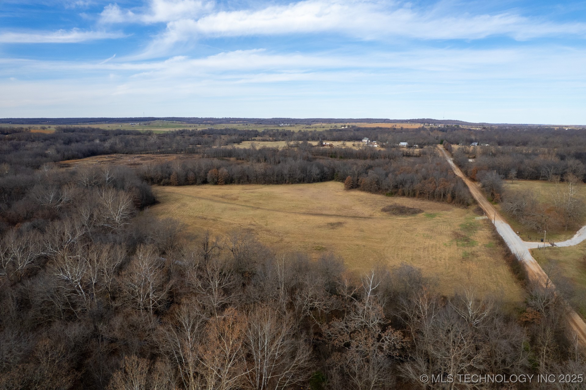 5 S 4320 Road Property Photo 6