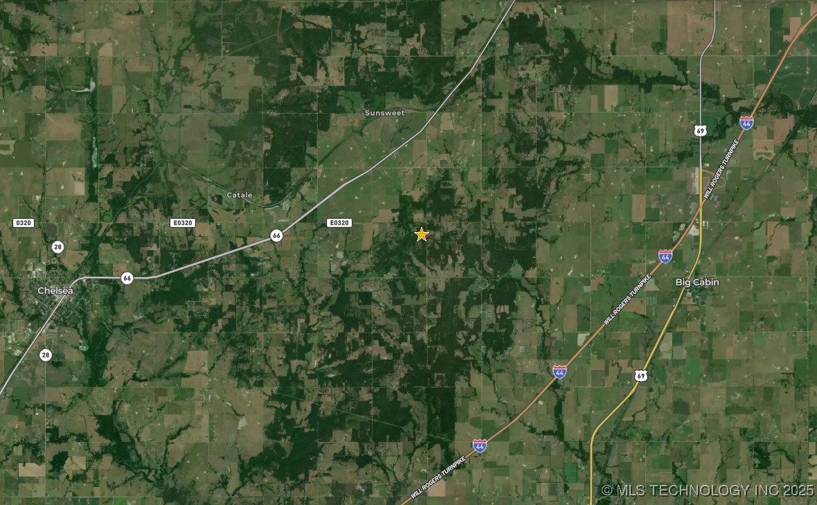 5 S 4320 Road Property Photo 17