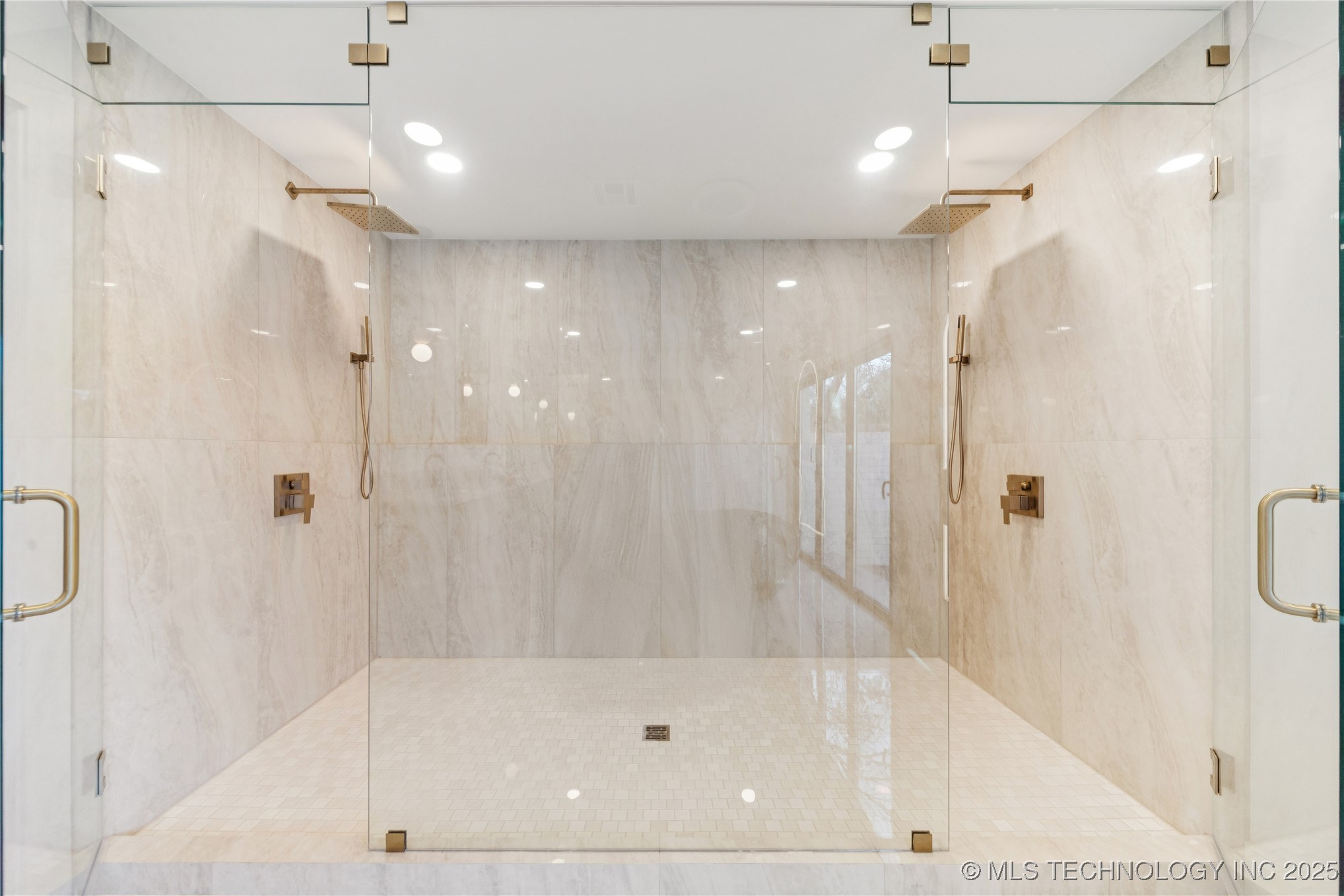 4717 S Atlanta Place Property Photo 17