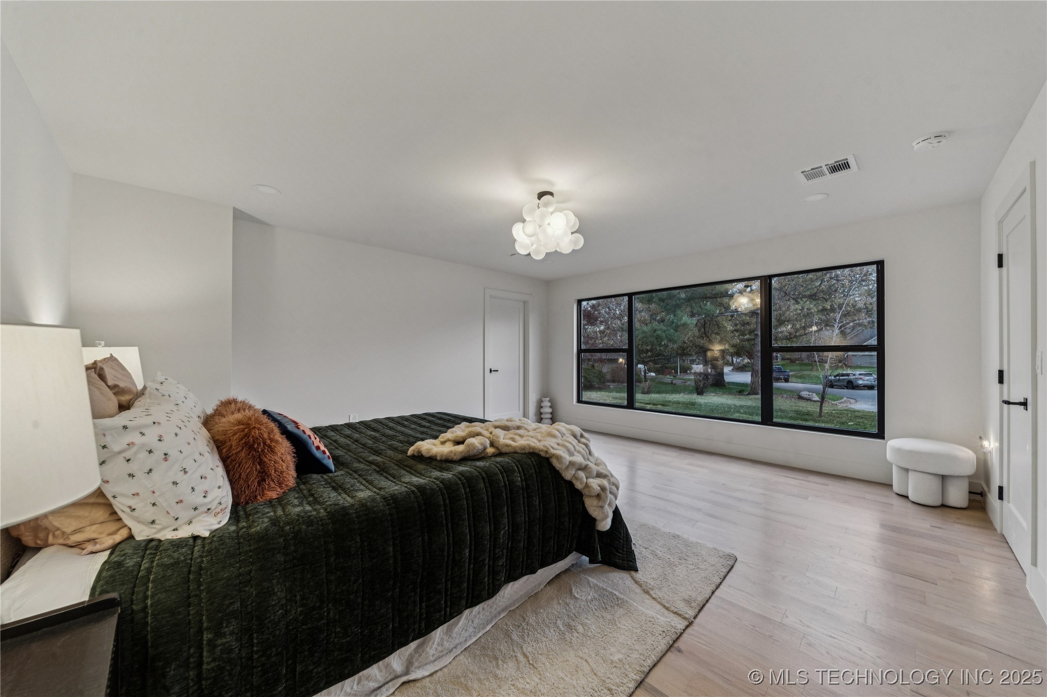 4717 S Atlanta Place Property Photo 19