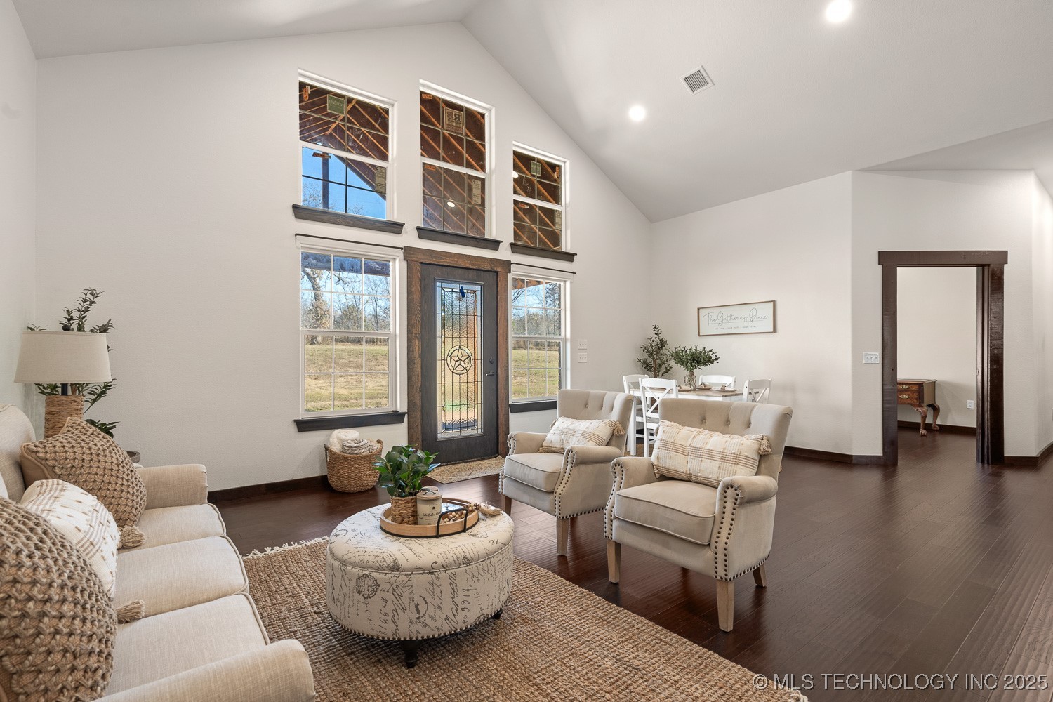 95 Express Road Property Photo 5