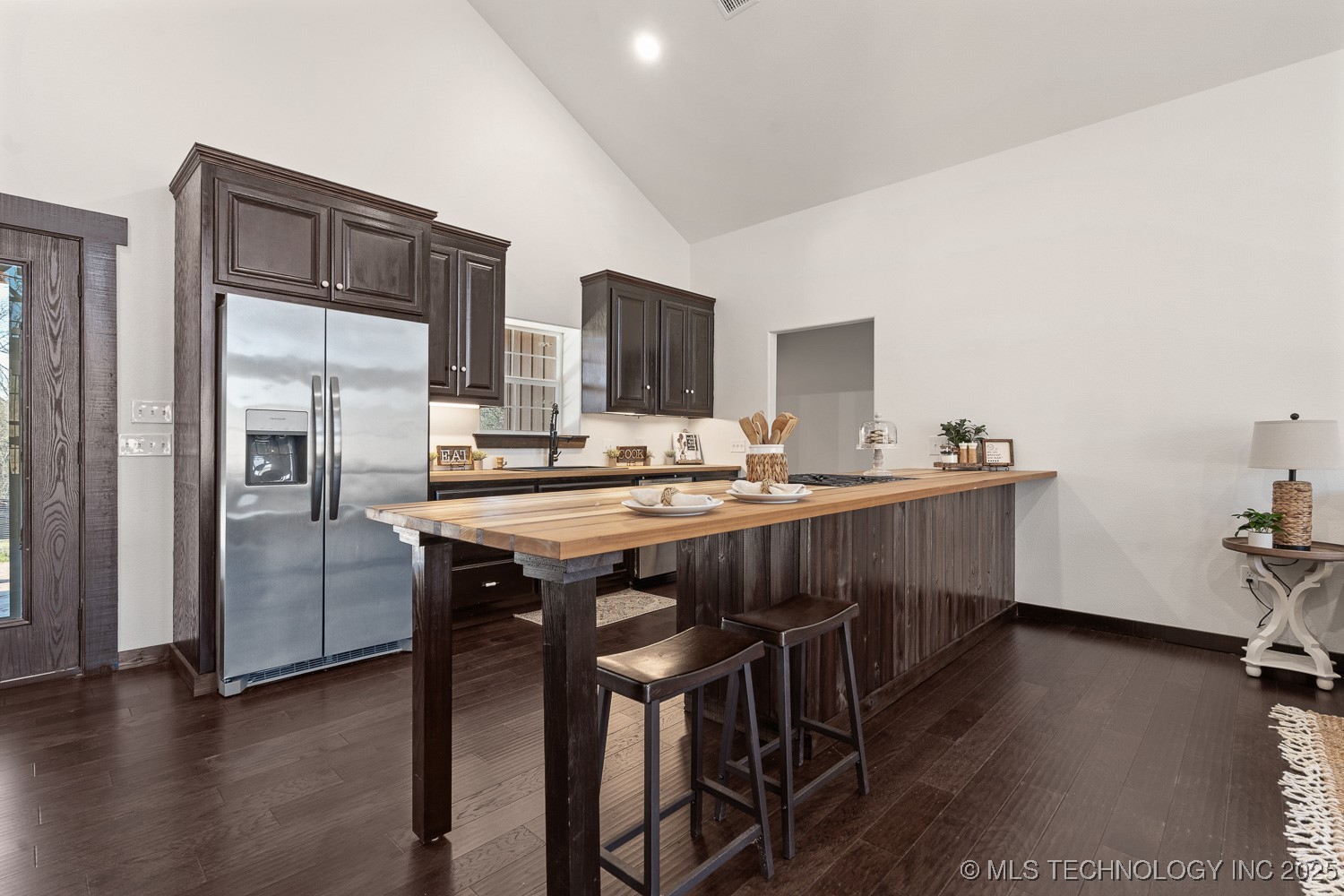 95 Express Road Property Photo 8