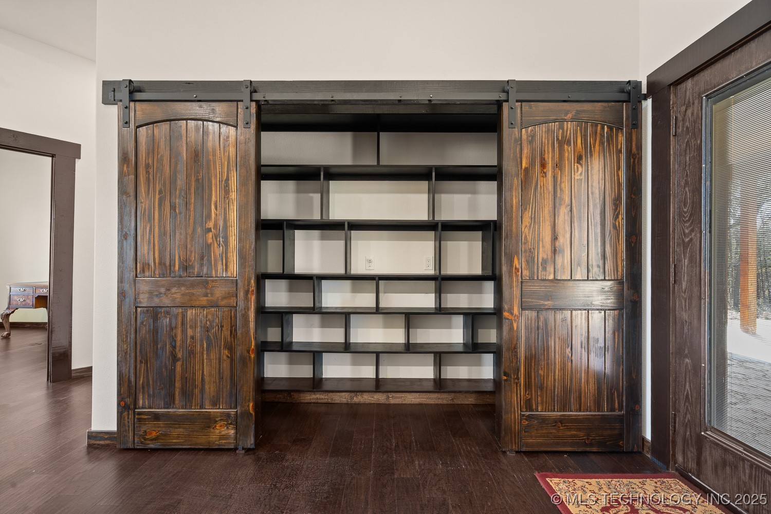 95 Express Road Property Photo 12