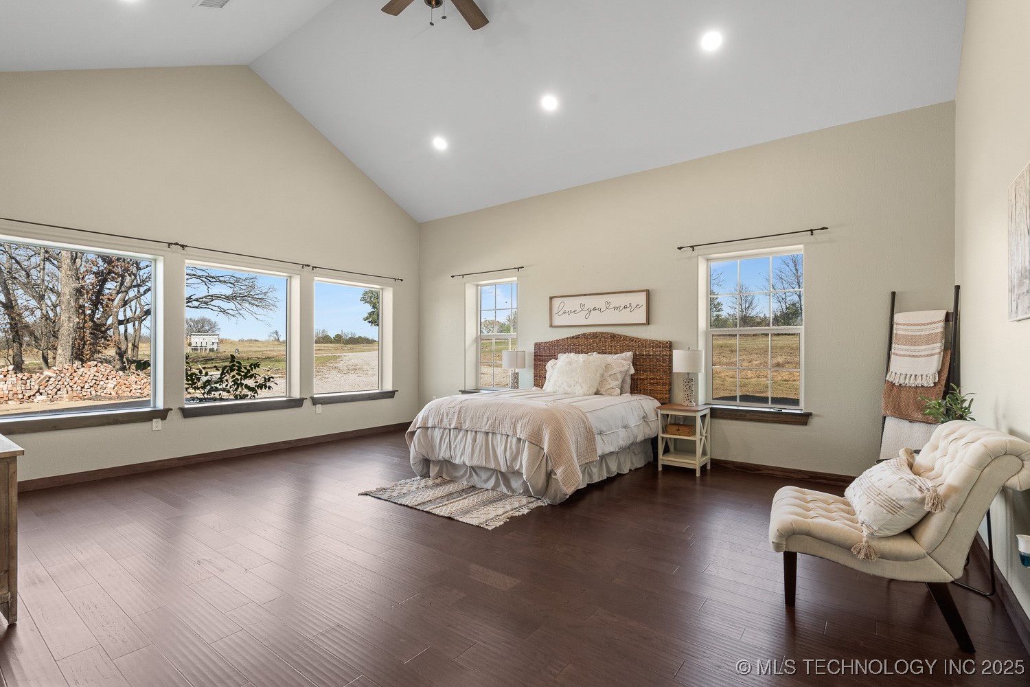 95 Express Road Property Photo 13