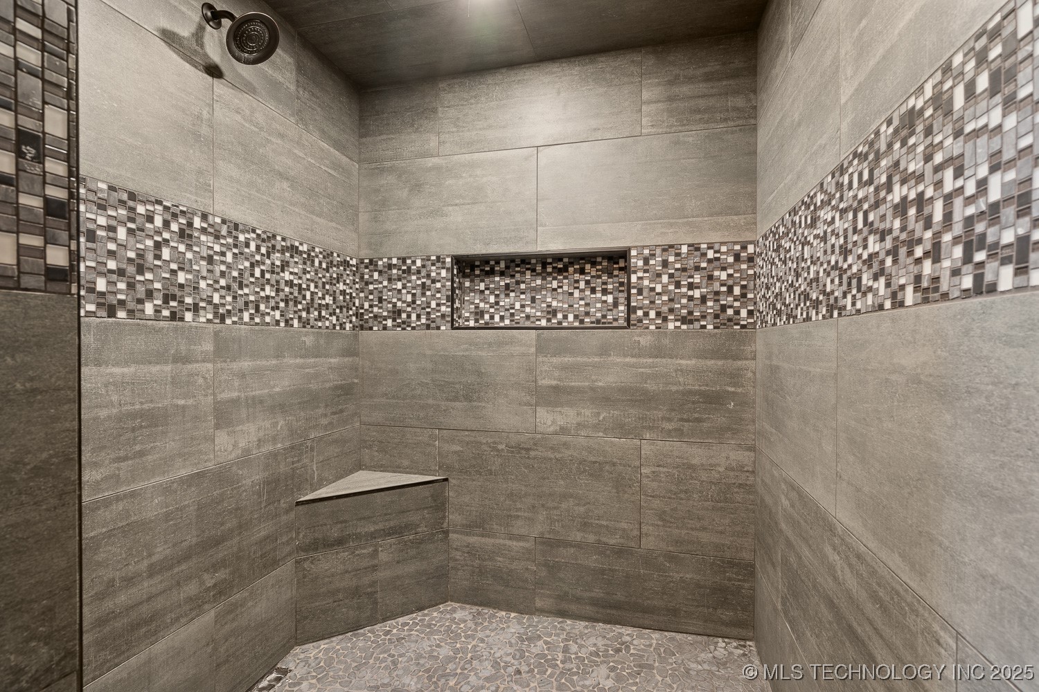 95 Express Road Property Photo 17