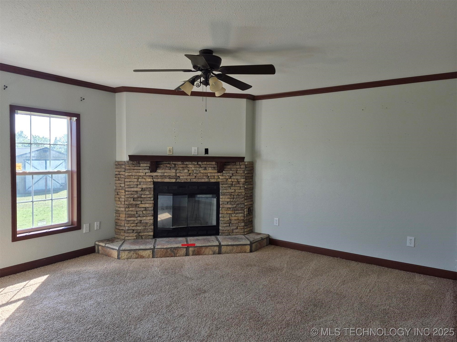 101 S Farrar Street Property Photo 4